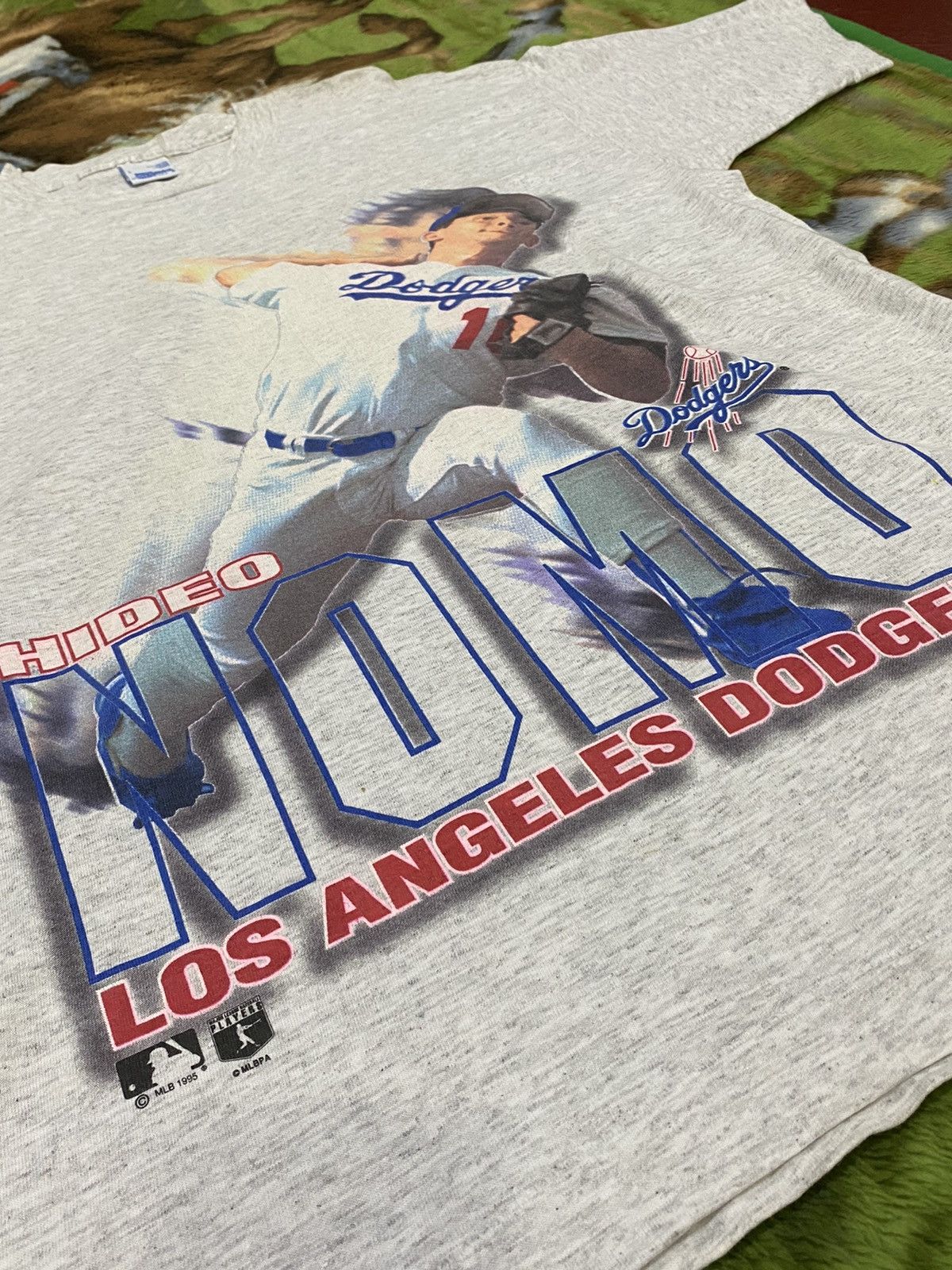 MLB VINTAGE 90s HIDEO NOMO DODGERS MLB PHOTO TEE SINGLE STICH Size US L / EU 52-54 / 3 - 5 Thumbnail