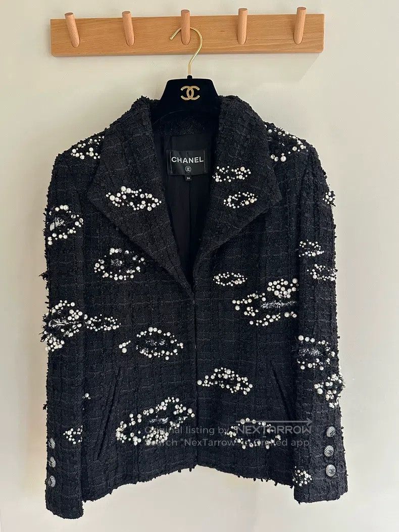 Chanel Chanel 22-year-old black lapel pearl rhinestone jacket Size XXS / US 00 / IT 34 - 1 Thumbnail