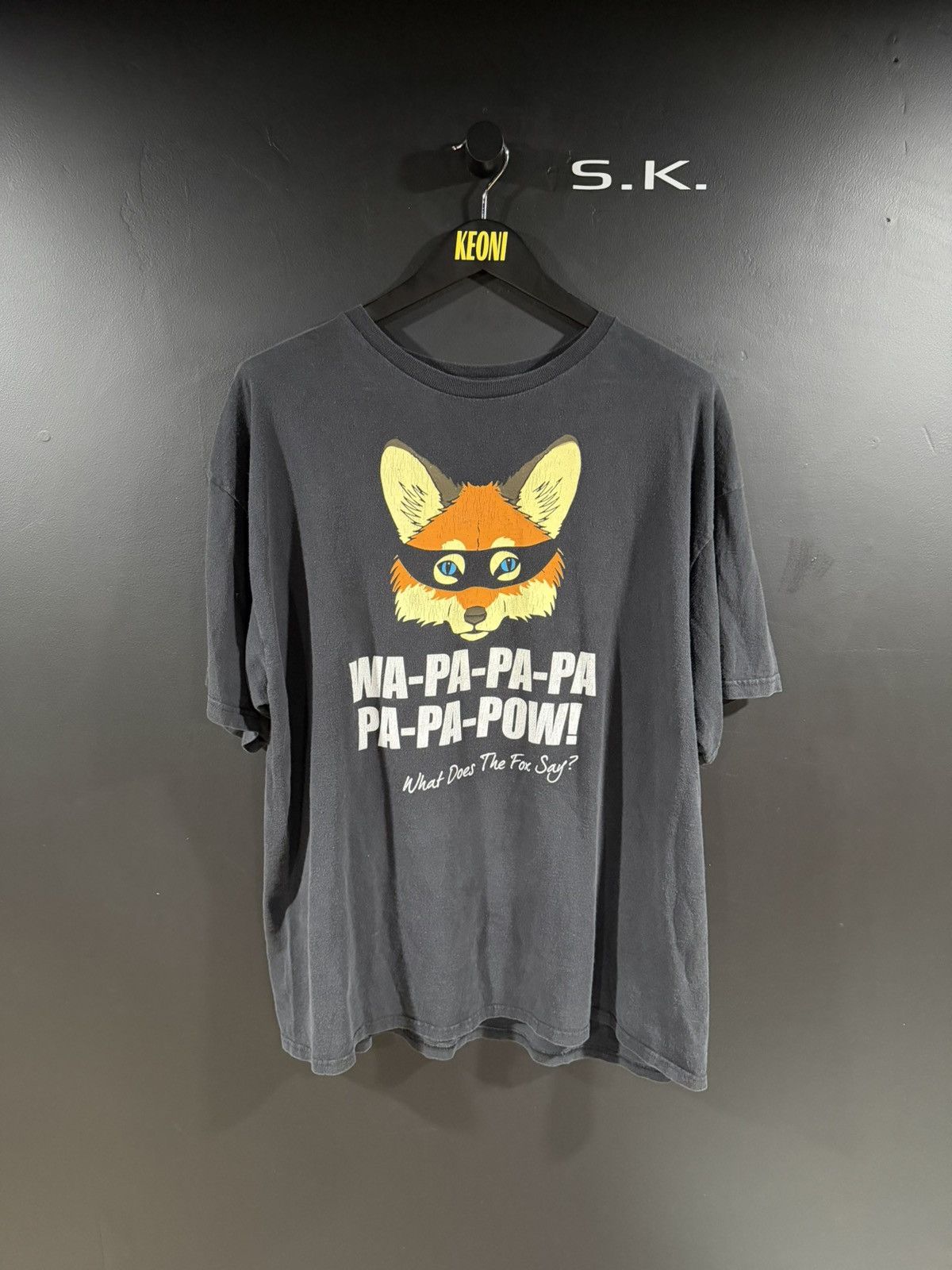Vintage 2010s Vintage Ylvis The Fox Faded Grunge Music Tee XXL Size US XXL / EU 58 / 5 - 1 Thumbnail