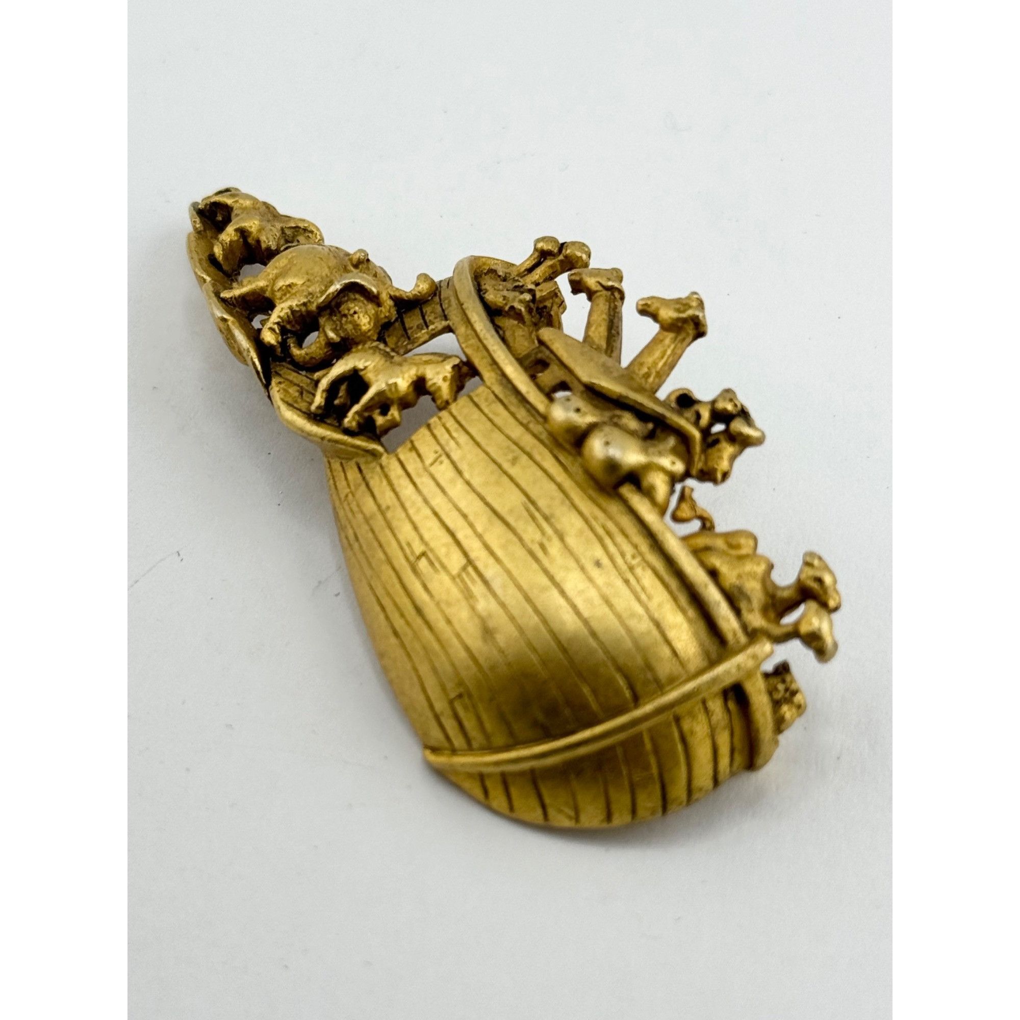 Vintage Vintage AJC Noah's Ark Brooch Pin Size ONE SIZE - 4 Thumbnail