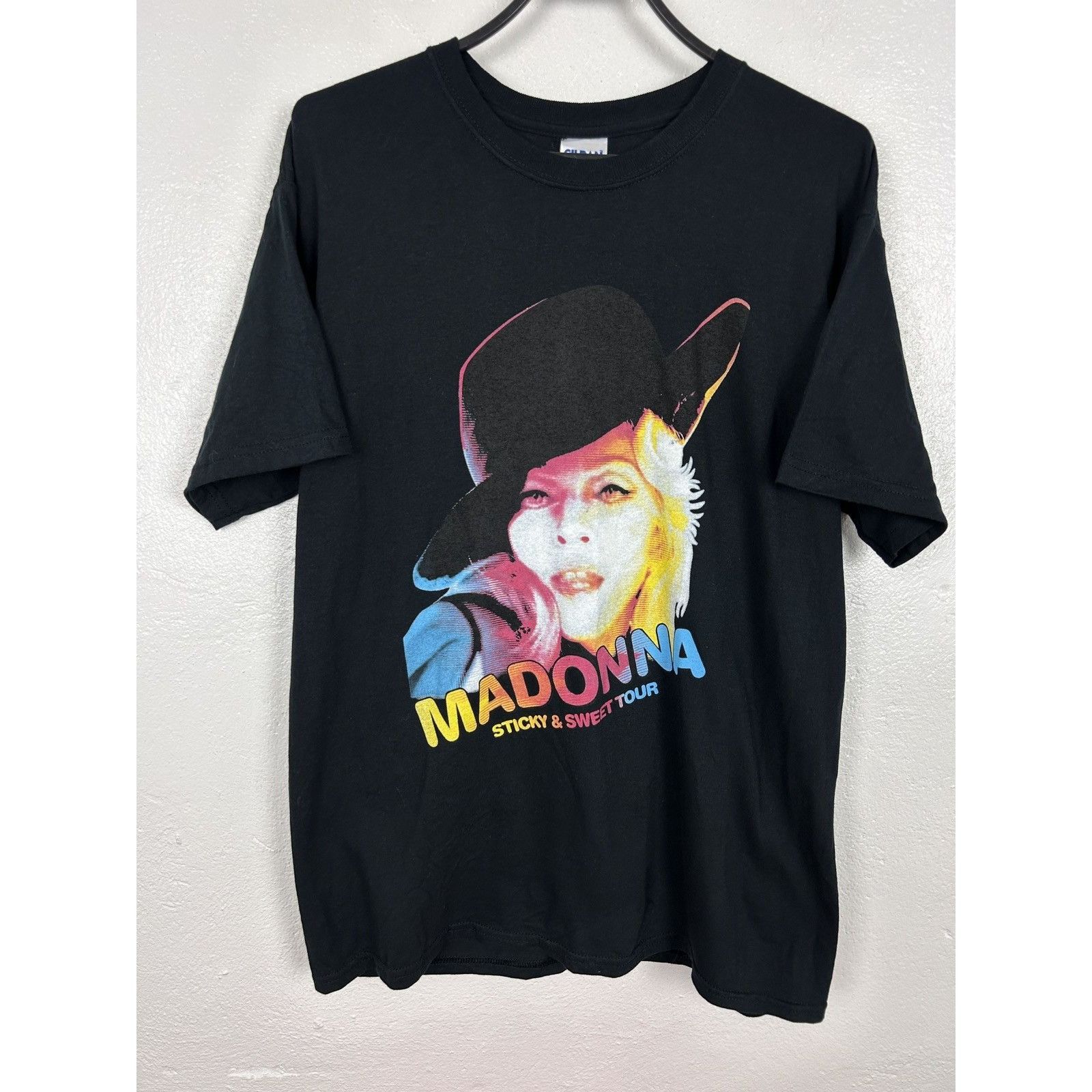 Band Tees 00s Vintage Madonna 2009 Sticky & Sweet Tour T-Shirt Size US M / EU 48-50 / 2 - 1 Thumbnail