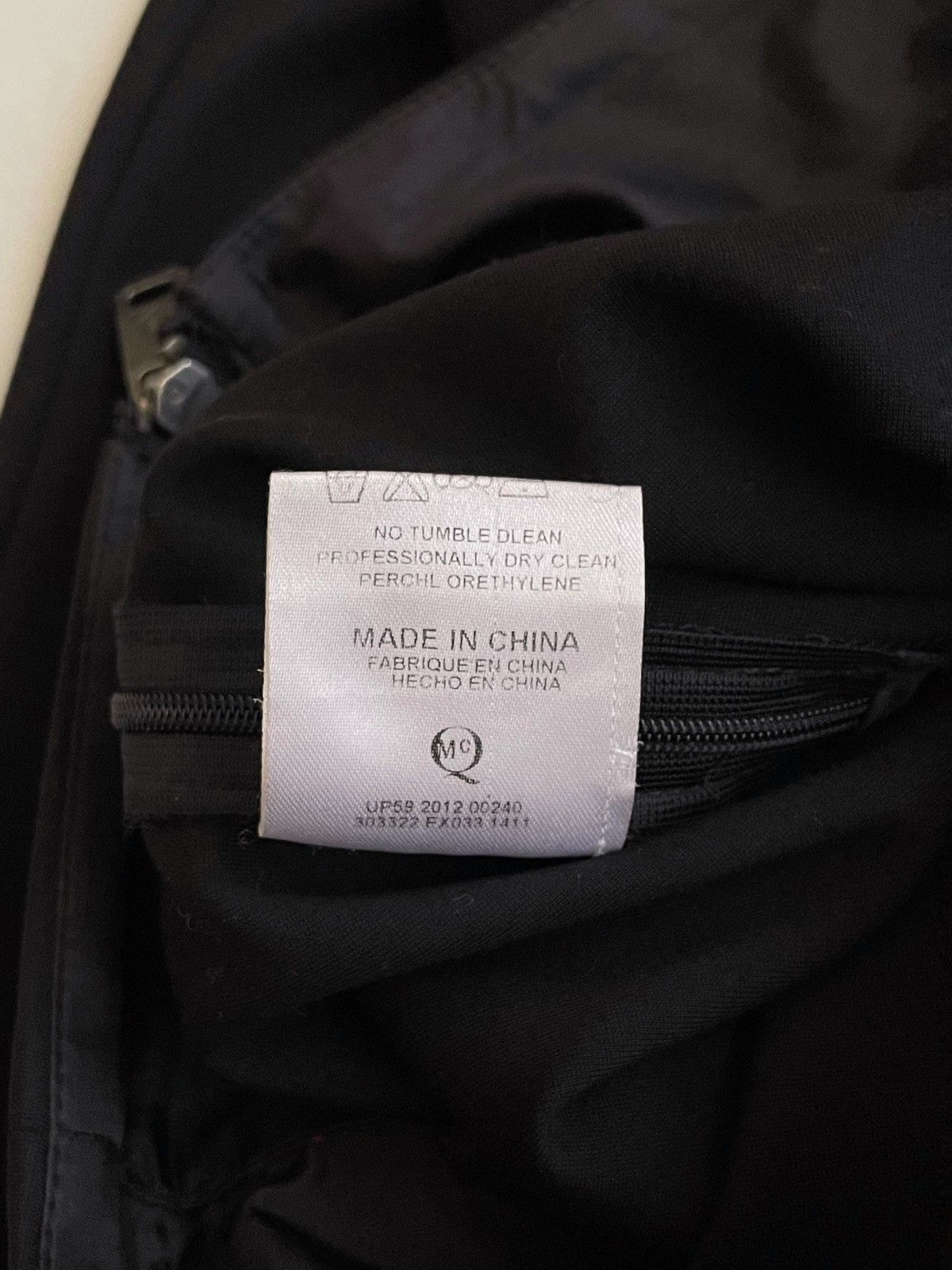Alexander McQueen Alexander McQueen black zip pants 2012 Size 27" / US 4 / IT 40 - 9 Thumbnail