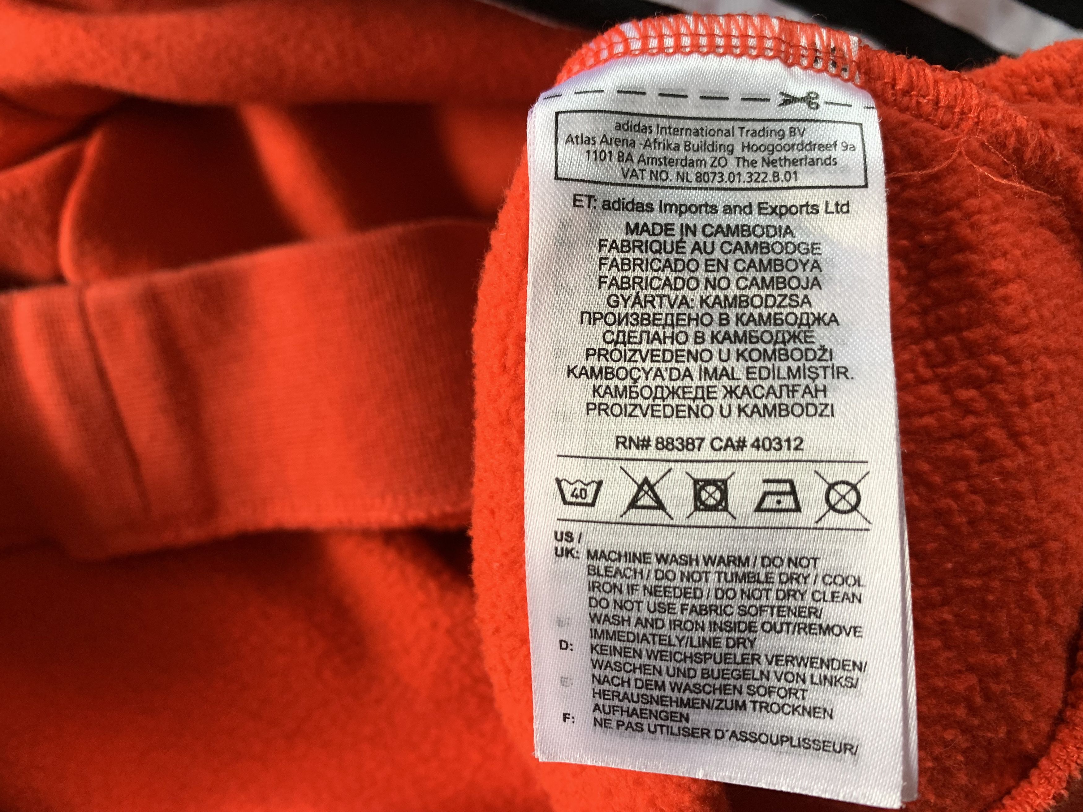 Adidas × Vintage Adidas Crop Centr Logo Printed Hoodie Size M / US 6-8 / IT 42-44 - 7 Thumbnail