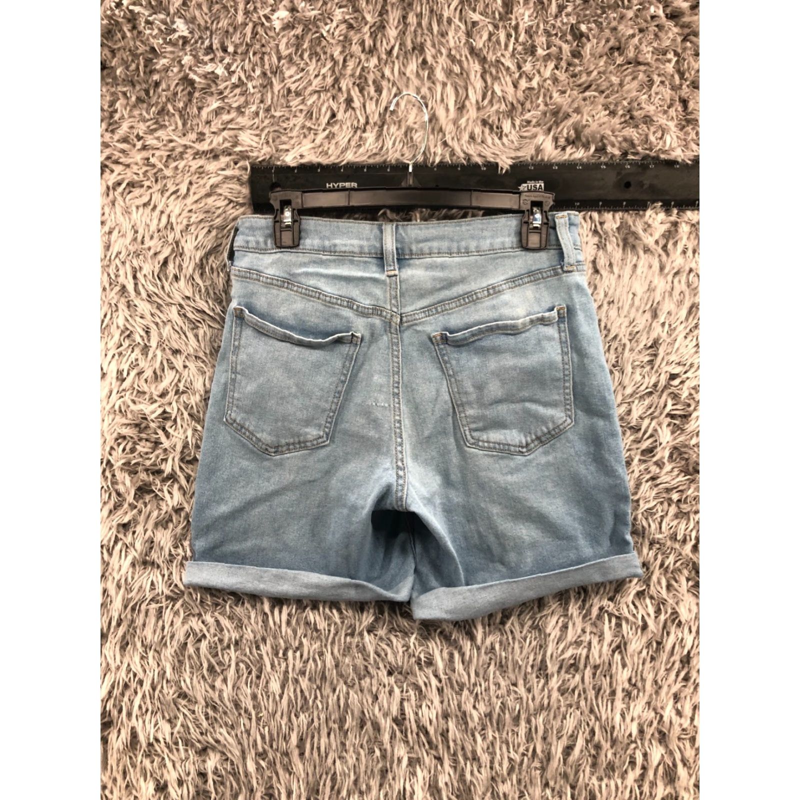 Old Navy Old Navy Women's Mid Rise WOW Shorts 6 Blue Denim 5-Pocket Regular Fit Casual Boyfriend Shoes? Size 28" / US 6 / IT 42 - 4 Thumbnail
