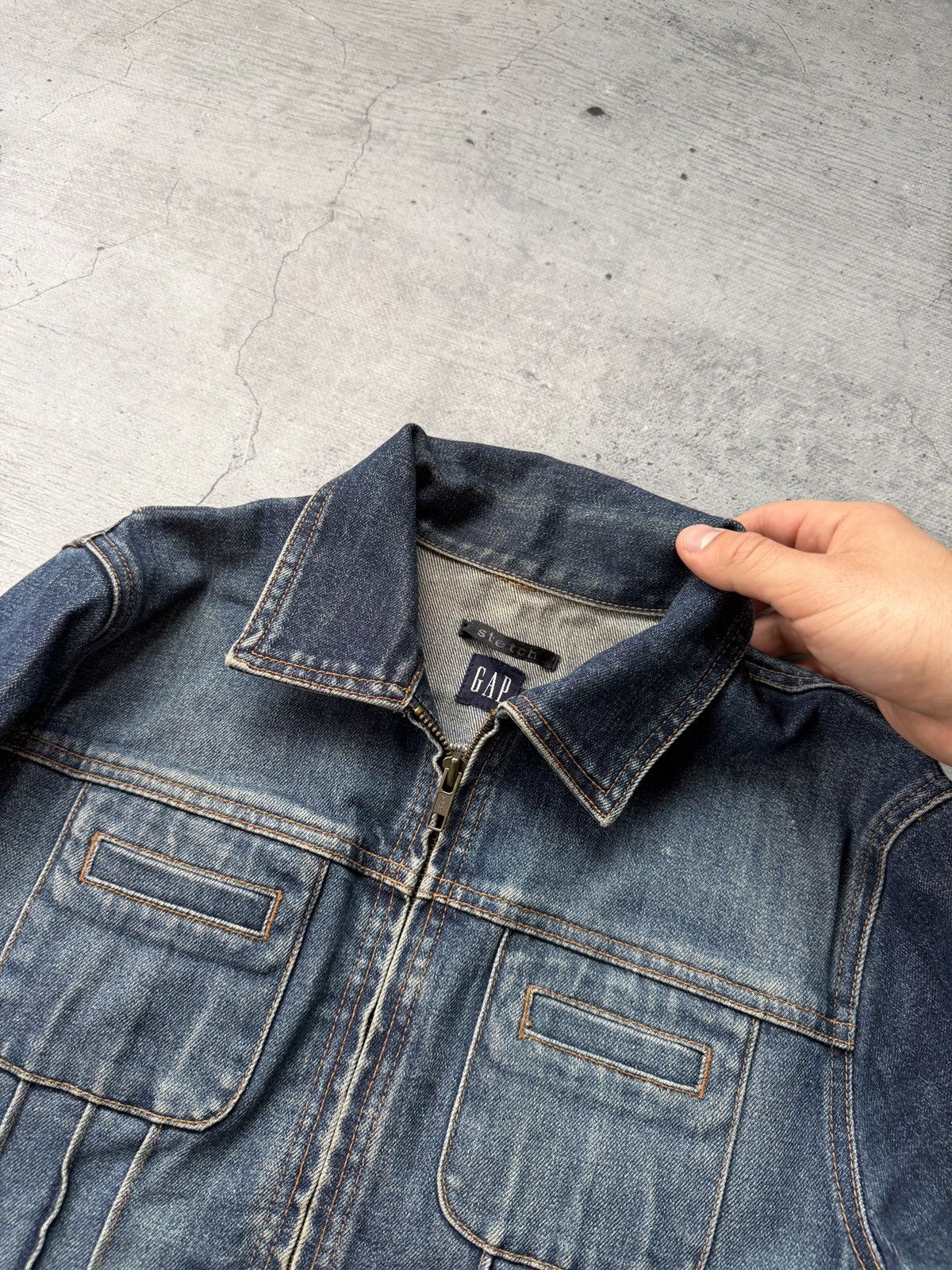 Gap Gap Denim Jacket Large Blue Classic 90s Trucker Western Size US 33 - 3 Thumbnail