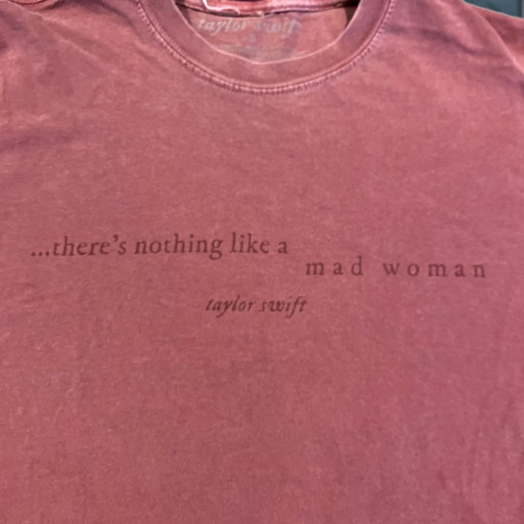 Vintage RARE Taylor Swift T-Shirt There's Nothing Like A Mad Woman Red S Mens Short Sleeve Small Official Regular Size Size US S / EU 44-46 / 1 - 1 Thumbnail