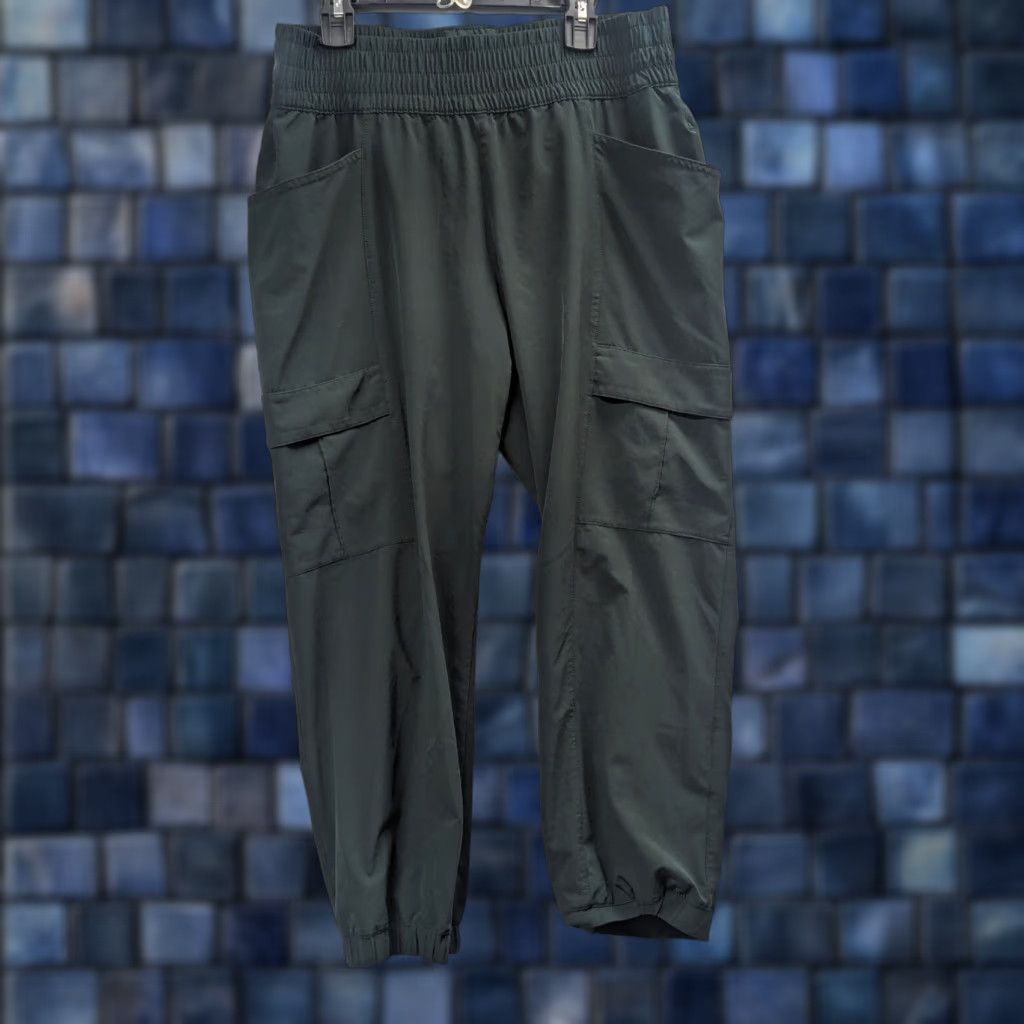 Prana VINTAGE Pr Ana Kinetic Capri Jogger Womens M Green Cargo Cropped Athletic Pants Size 32" / US 10 / IT 46 - 1 Thumbnail