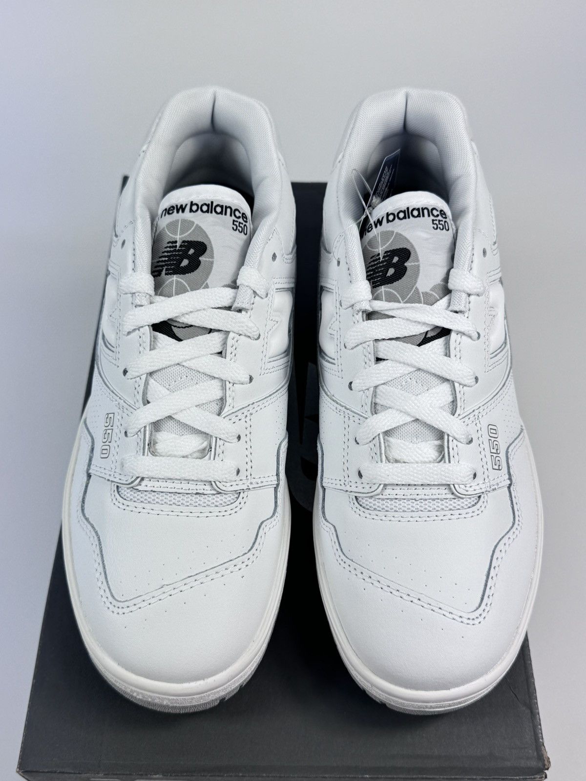 New Balance NEW BALANCE 550 SNEAKERS Size US 8.5 / EU 41-42 - 2 Thumbnail