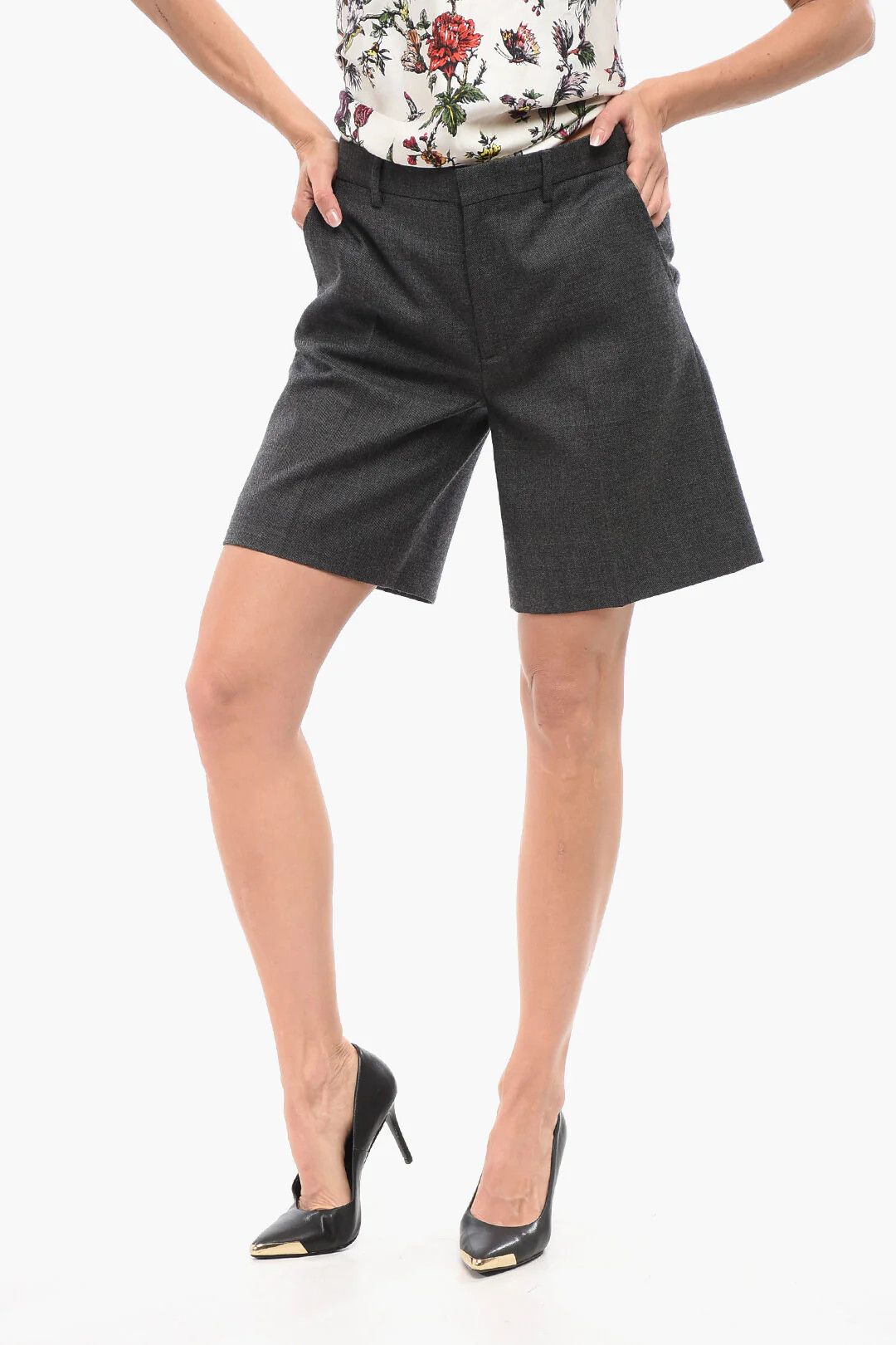Gucci og1mm0326 Wool Short in Grey Size 28" / US 6 / IT 42 - 1 Thumbnail