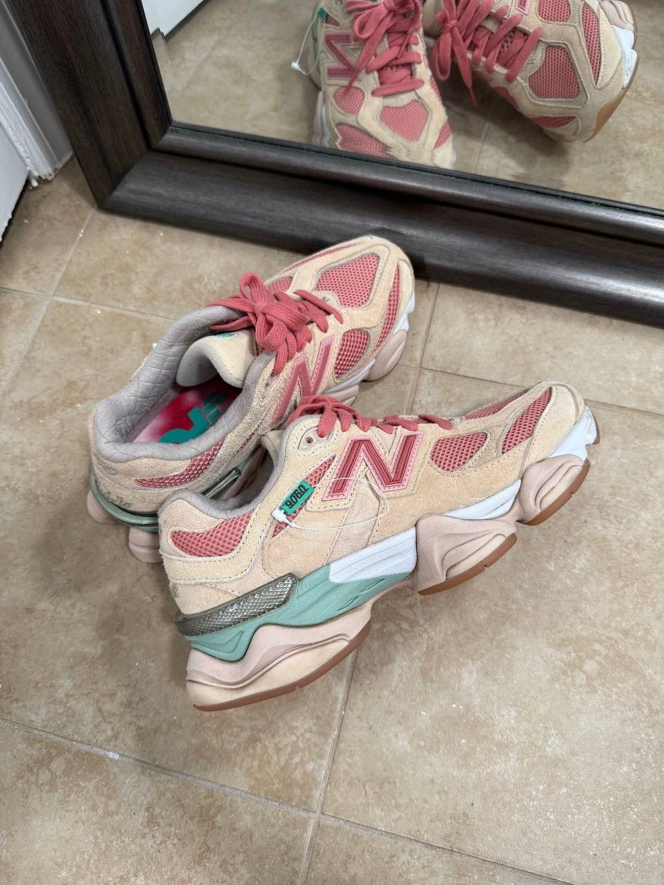 Joe Freshgoods × New Balance Joe Freshgoods x New Balance 9060 COOKIE PINK DS U9060JF1 Size US 6 / EU 39 - 1 Thumbnail