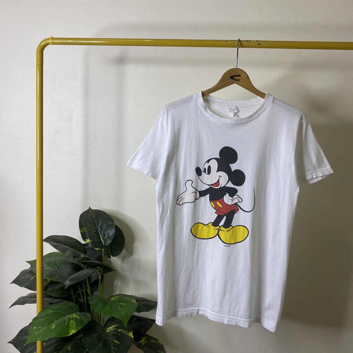Mickey Mouse Vintage 1990s Disney Mickey Mouse T Shirt Size US M / EU 48-50 / 2 - 1 Thumbnail