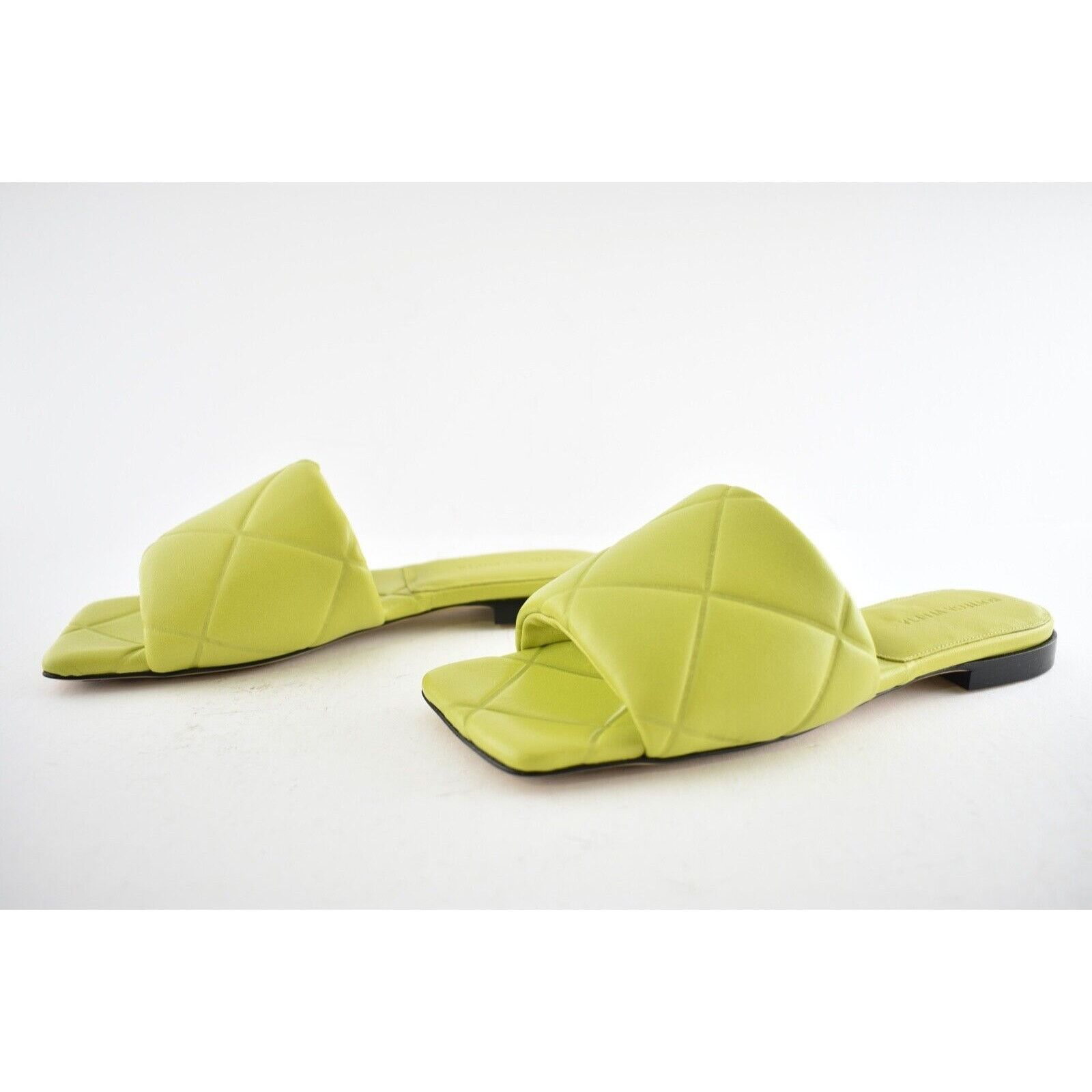 Bottega Veneta Bottega Veneta BV Lido Kiwi Green Padded Leather Quilted Size US 6 / IT 36 - 10 Thumbnail