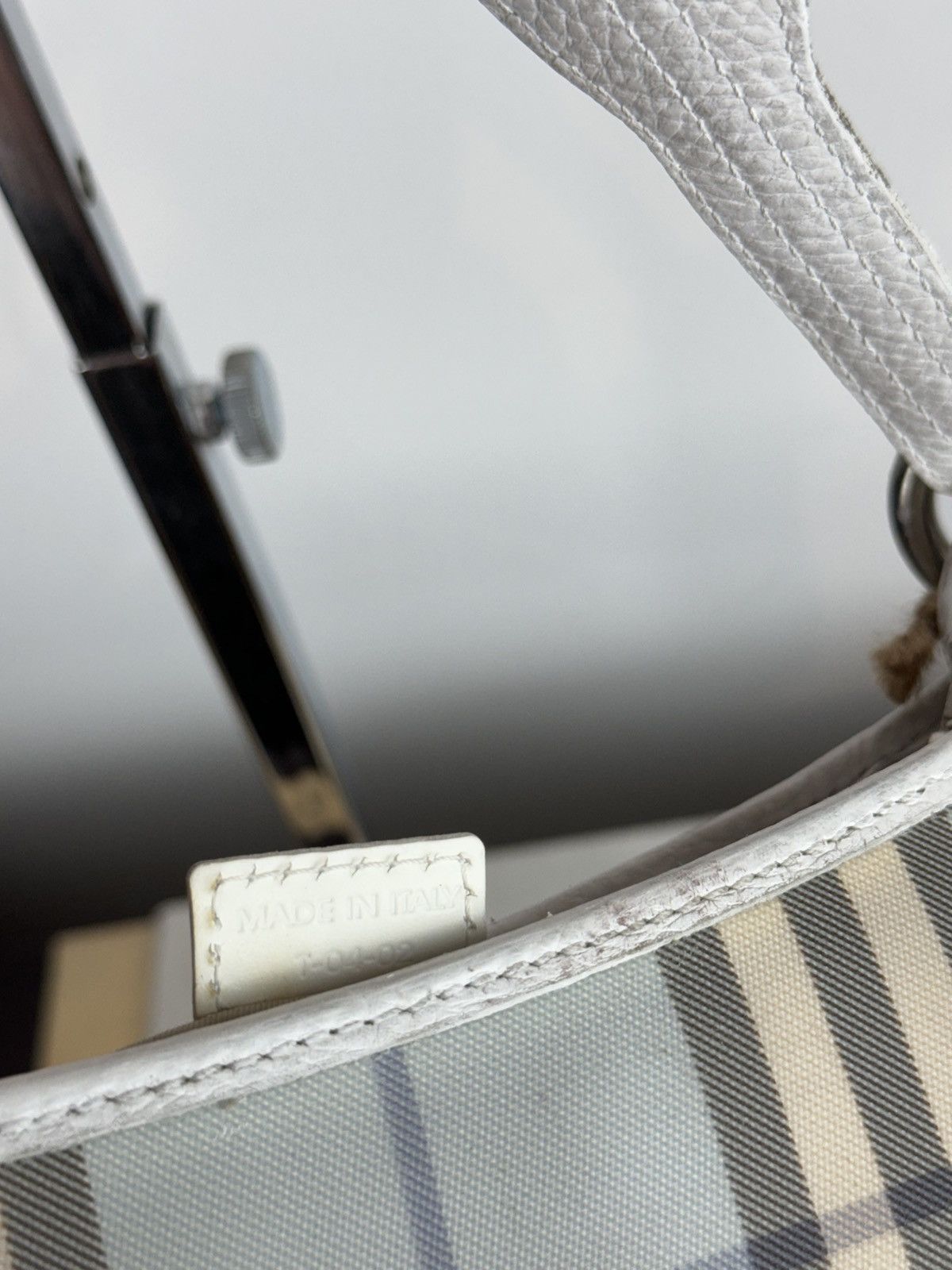 Burberry Leather shoulder bag Burberry original luxury casual item Size ONE SIZE - 4 Thumbnail