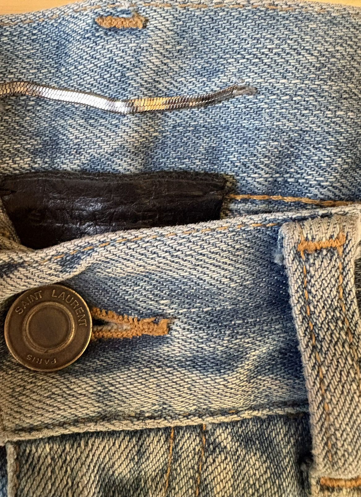 Yves Saint Laurent Ysl ripped denim Size US 27 - 3 Thumbnail