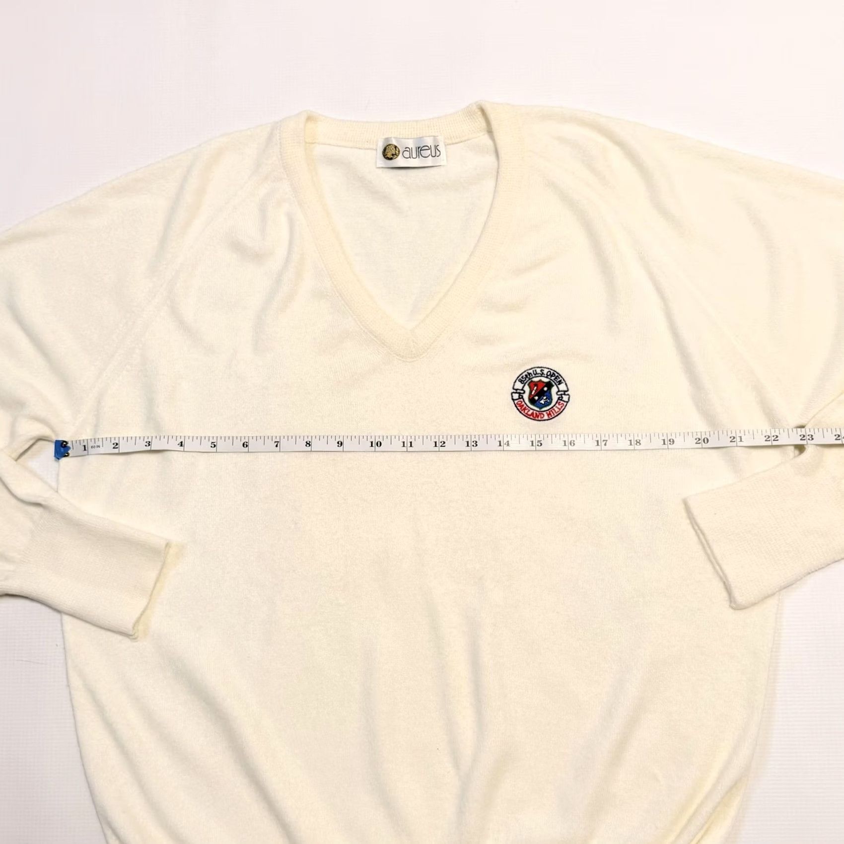 Vintage Aureus Sweater Mens XL Ivory Neck Cream Embroidered Golf Crest Knit Pullover Adult Size US XL / EU 56 / 4 - 7 Thumbnail