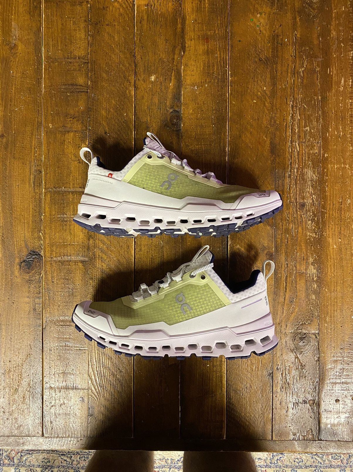 On On Running Cloudultra Flourite Size US 9.5 / EU 42-43 - 2 Thumbnail