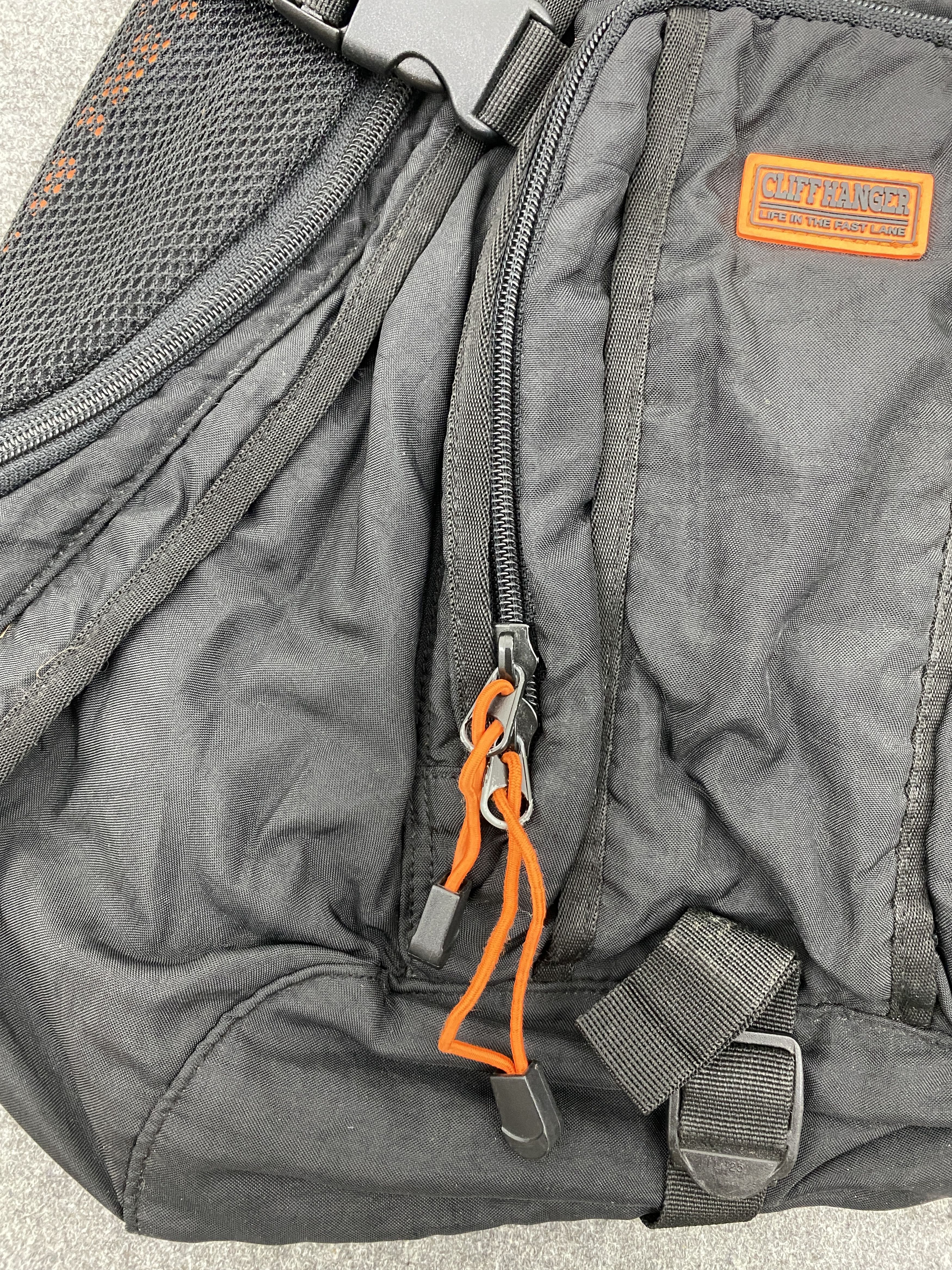 Japanese Brand × Vintage Vintage Cliffhanger Crossbody Bag BG0103 Size ONE SIZE - 8 Thumbnail