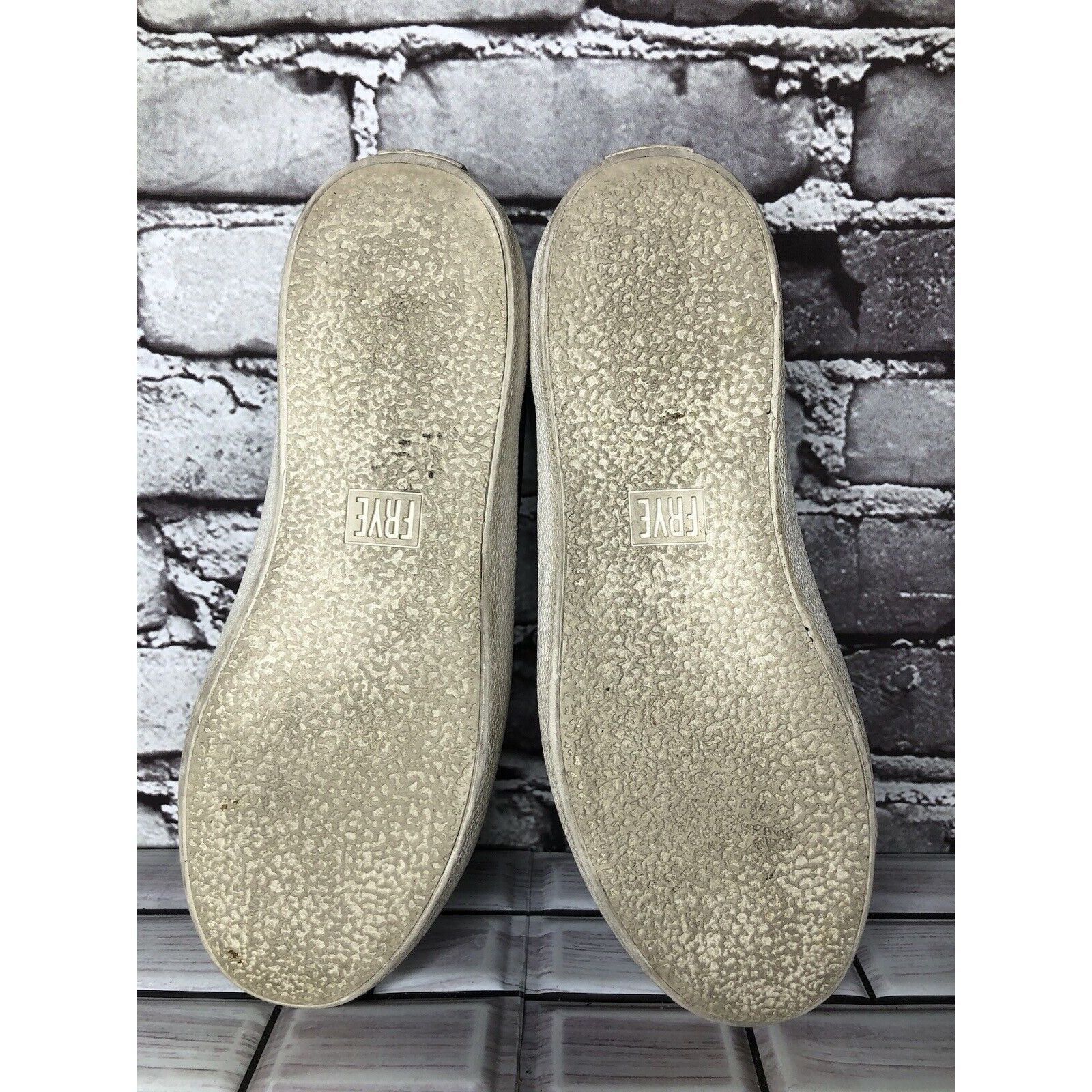 Frye Frye Black Leather Slip On Comfort Casual Sneakers Shoes Wom Size US 7 / IT 37 - 6 Thumbnail