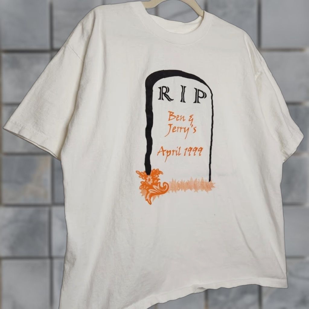 Gildan VINTAGE Gildan XL White Unisex Adults 90s Promo Ben & Jerry's RIP Jeremys Microbatch Ice Creams Gildan XL White Size US XL / EU 56 / 4 - 1 Thumbnail