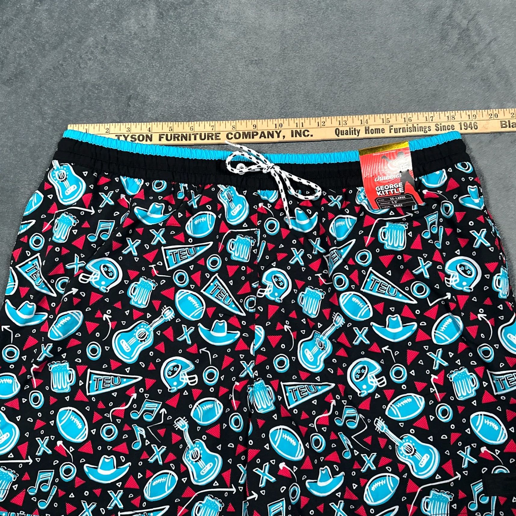 Chubbies Chubbies George Kittle Swim Trunks 2XL XXL Black Beer Football Cowboy Hat TEU USA American Beach Hawaiian Hip Hop Hipster Tribal Sports Baseball? Size ONE SIZE - 6 Thumbnail