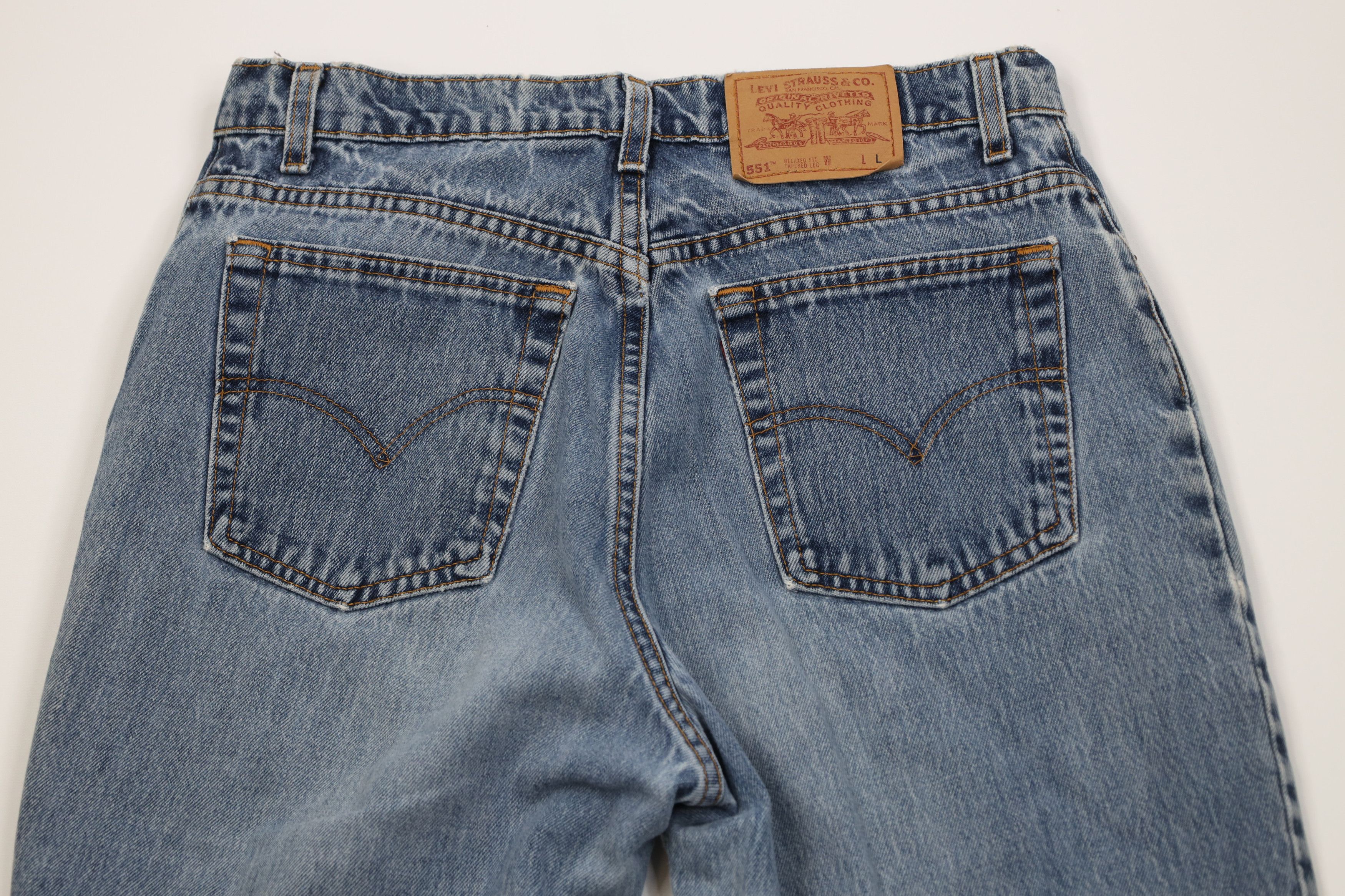 Levi's Vintage 90s Levis 551 Relaxed Tapered Leg Jeans USA Size 36" / US 14 / IT 50 - 13 Thumbnail
