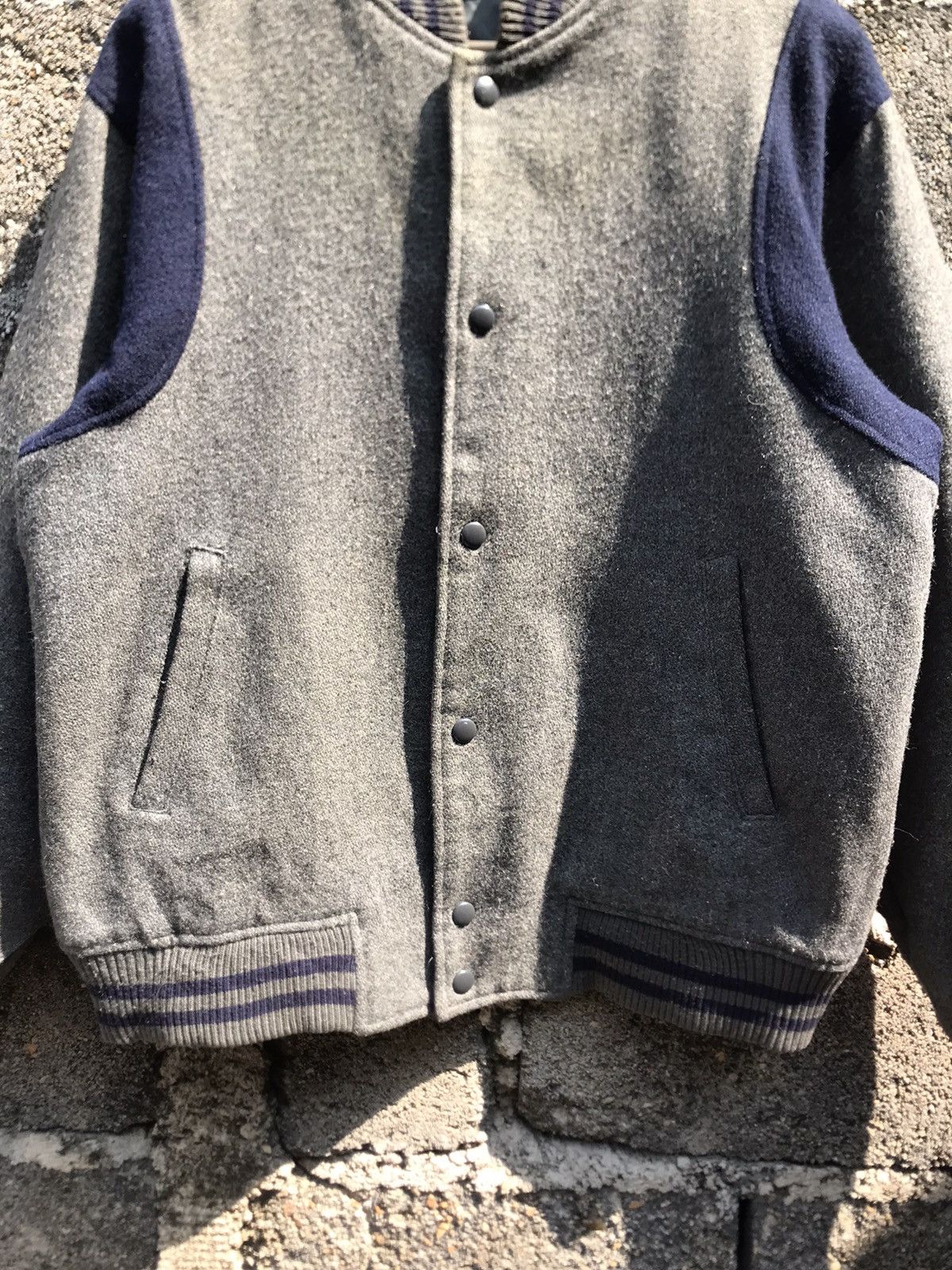 Japanese Brand × Vintage 🔥Vintage Debordal Grey Wool Varsity Jacket Size US L / EU 52-54 / 3 - 3 Thumbnail