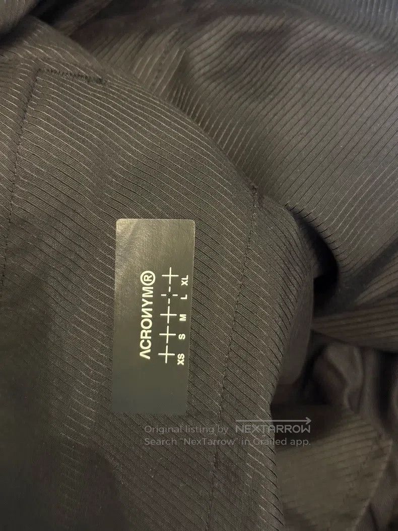 Acronym Acronym size L Black jeans Size US 37 - 4 Thumbnail