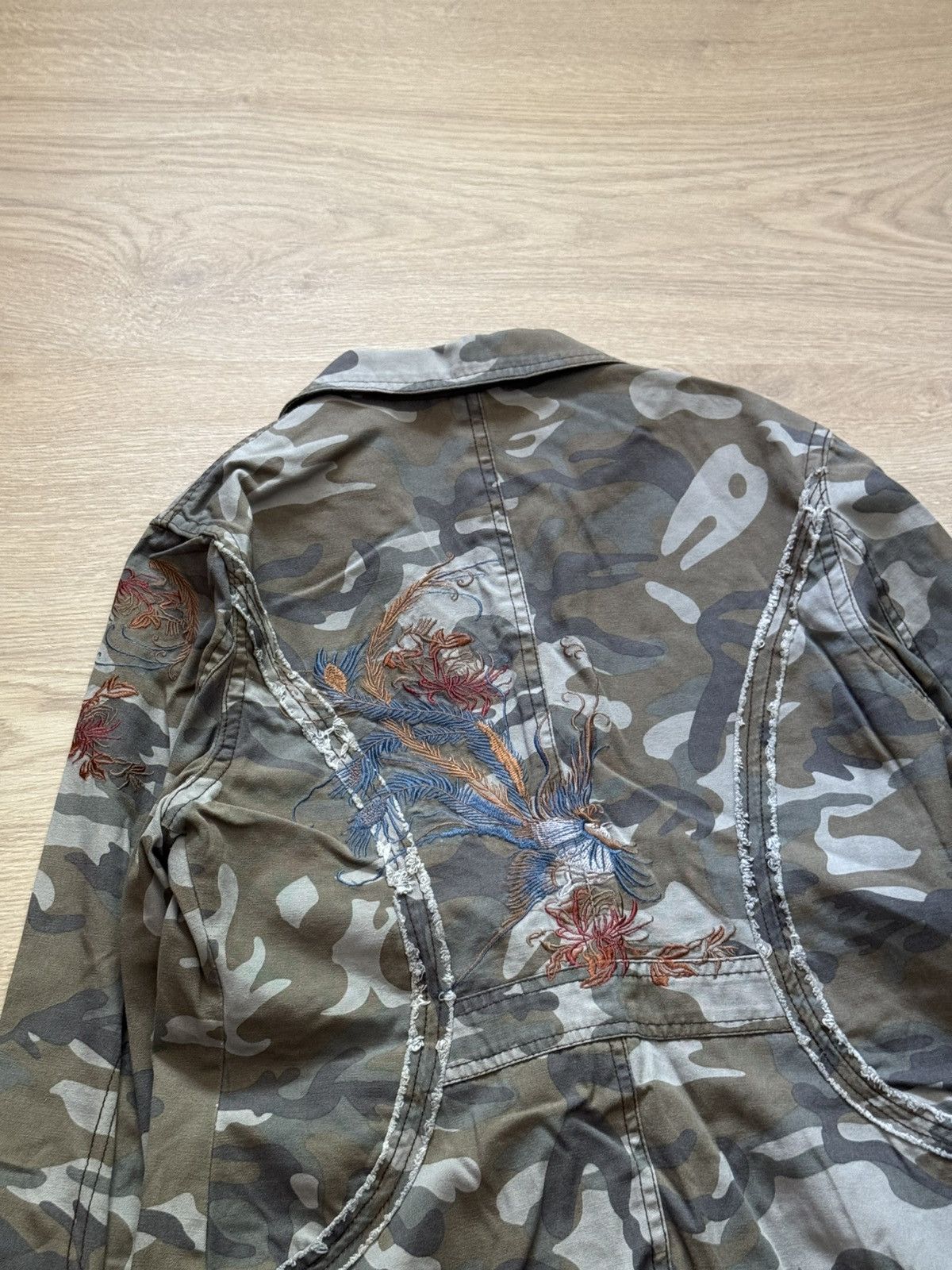 Japanese Brand Vintage Clockhouse Women’s y2k Camo Japanese Dragon Blazer Size M / US 6-8 / IT 42-44 - 5 Thumbnail