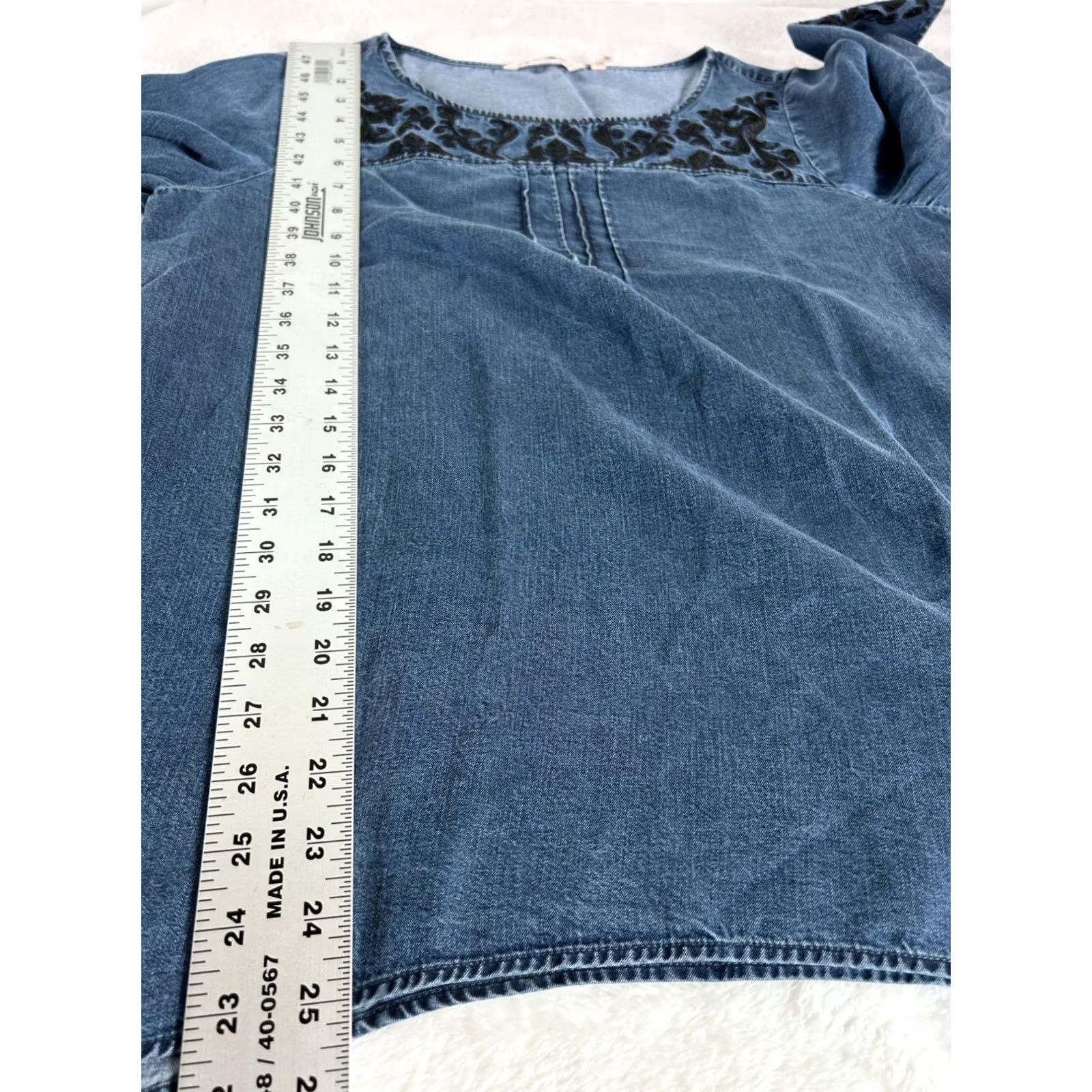 Soft Surroundings Soft Surroundings Tunic Top 3/4 Sleeve Denim Blue Embroidered Petite S Womens Blouse Size S / US 4 / IT 40 - 7 Thumbnail