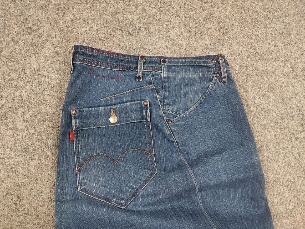 Levi's Vintage 90's Levi's Red Engineered Asymmetrical denim Skirt Size 26" / US 2 / IT 38 - 12 Thumbnail