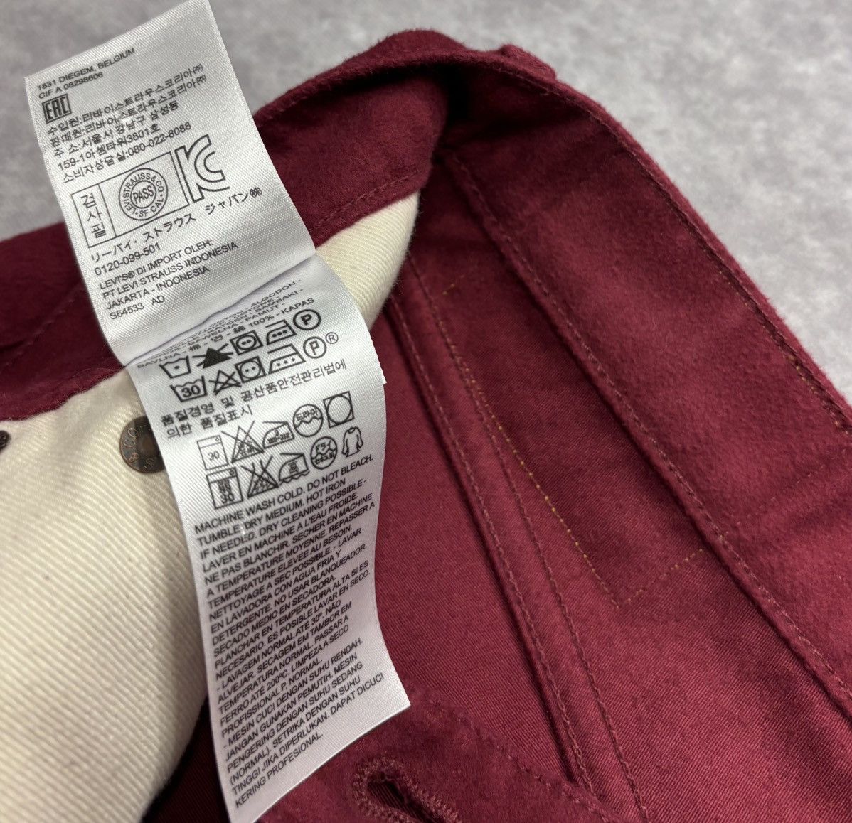 Levi's × Supreme Supreme Levi’s Moleskin 505 Jeans Burgundy (FW15) Size US 30 / EU 46 - 4 Thumbnail