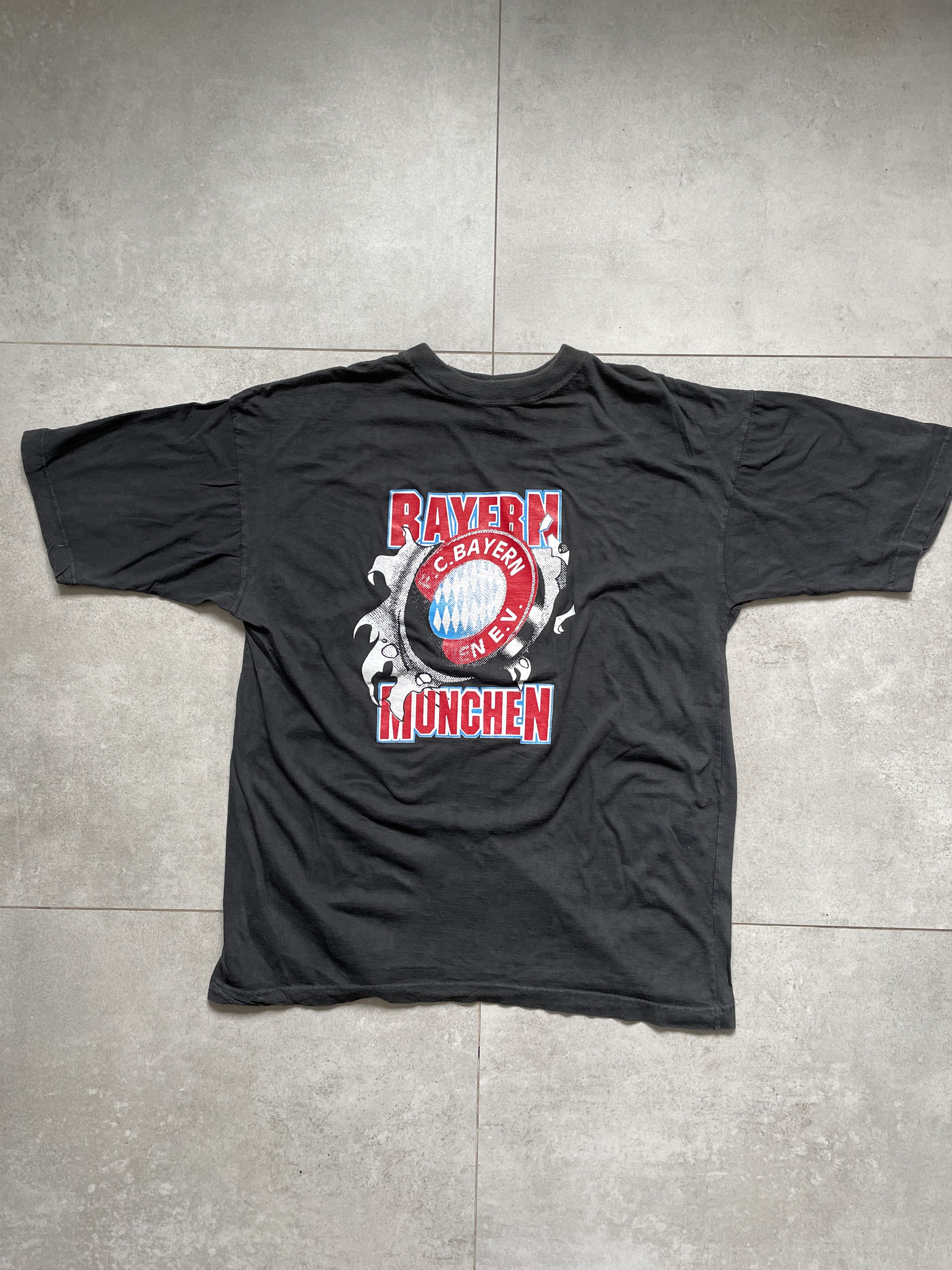 Vintage VINTAGE BAYERN MUNCHEN BLACK WASHED SOCCER TEE Size US XL / EU 56 / 4 - 1 Thumbnail