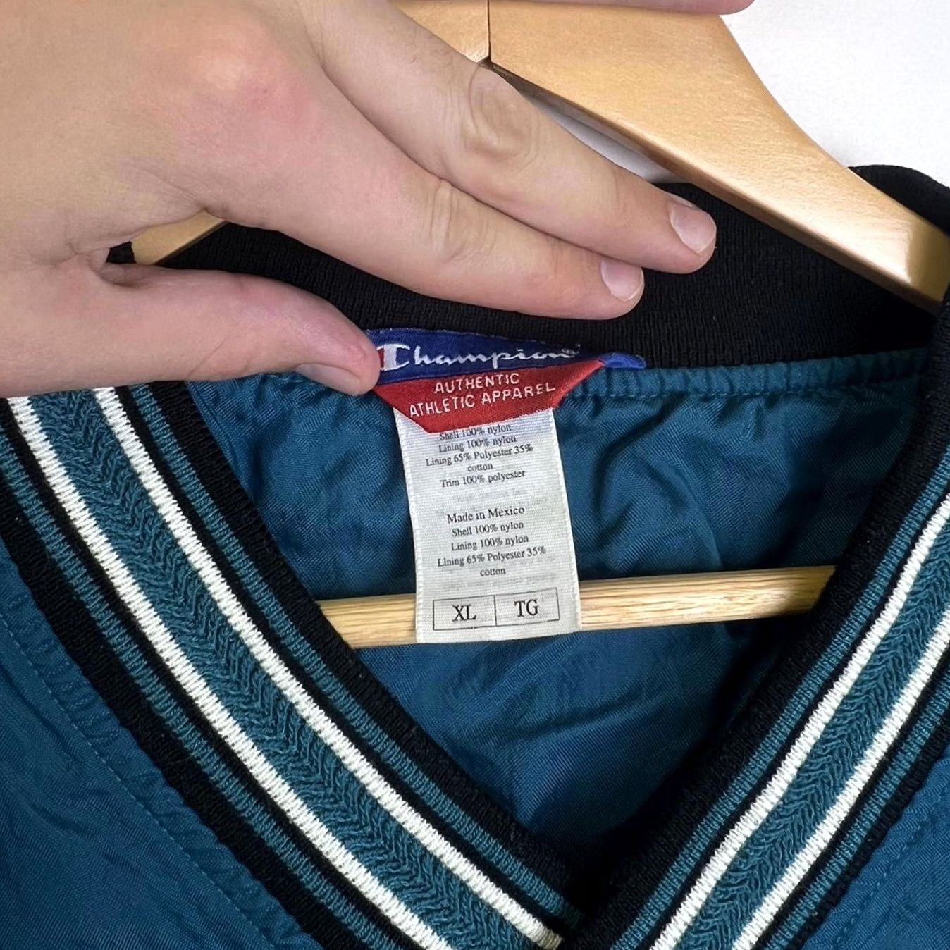 Champion VINTAGE Champion Jacket Windbreaker 90s Teal XL Mens Green V-Neck Pullover Lightweight Ribbed Cuffs Logo Size US XL / EU 56 / 4 - 6 Thumbnail