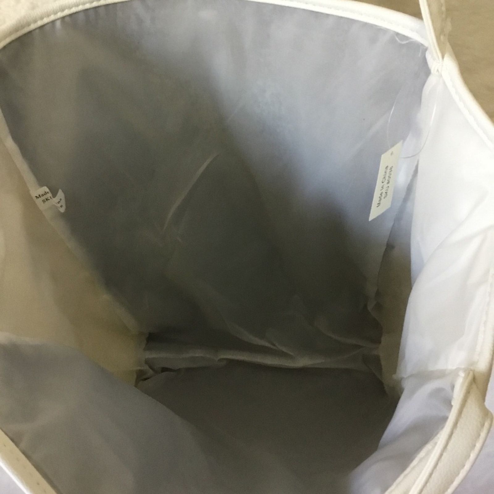 Neiman Marcus Neiman Marcus White with Pattern Tote Bag Size ONE SIZE - 5 Thumbnail