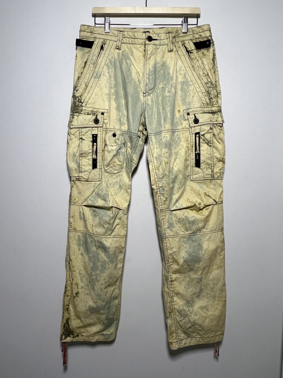 Giorgio Armani giorgio armani tie dye cargo camo multipocket army pants Size US 33 - 1 Thumbnail