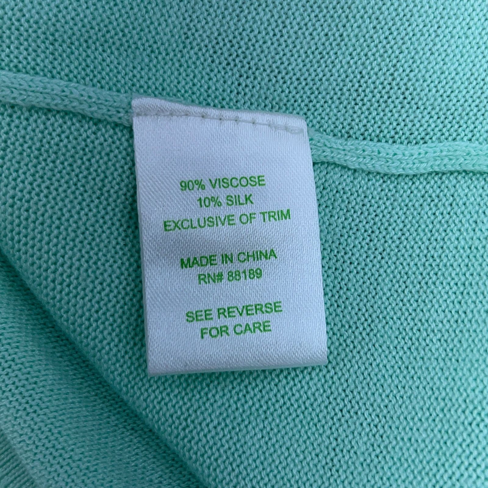 Lilly Pulitzer Lilly Pulitzer Size XS T Shirt Top Tie Back V Neck TINY FLAW Size XS / US 0-2 / IT 36-38 - 14 Thumbnail