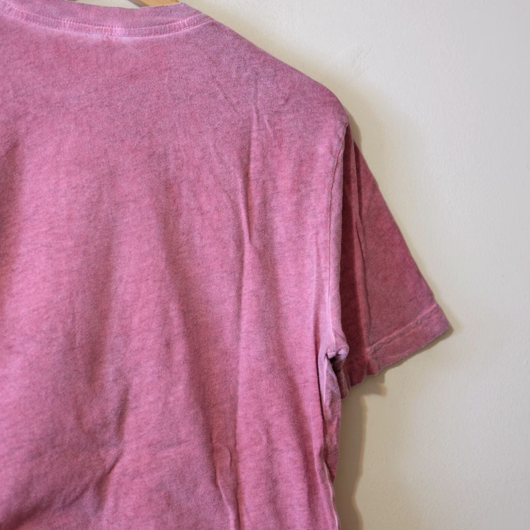 Levi's Levi's Graphic T-shirt 100% Cotton Lightweight Pink Men's Size M Logo Short Sleeve Crew Neck Shirt Vintage No Size US M / EU 48-50 / 2 - 7 Thumbnail