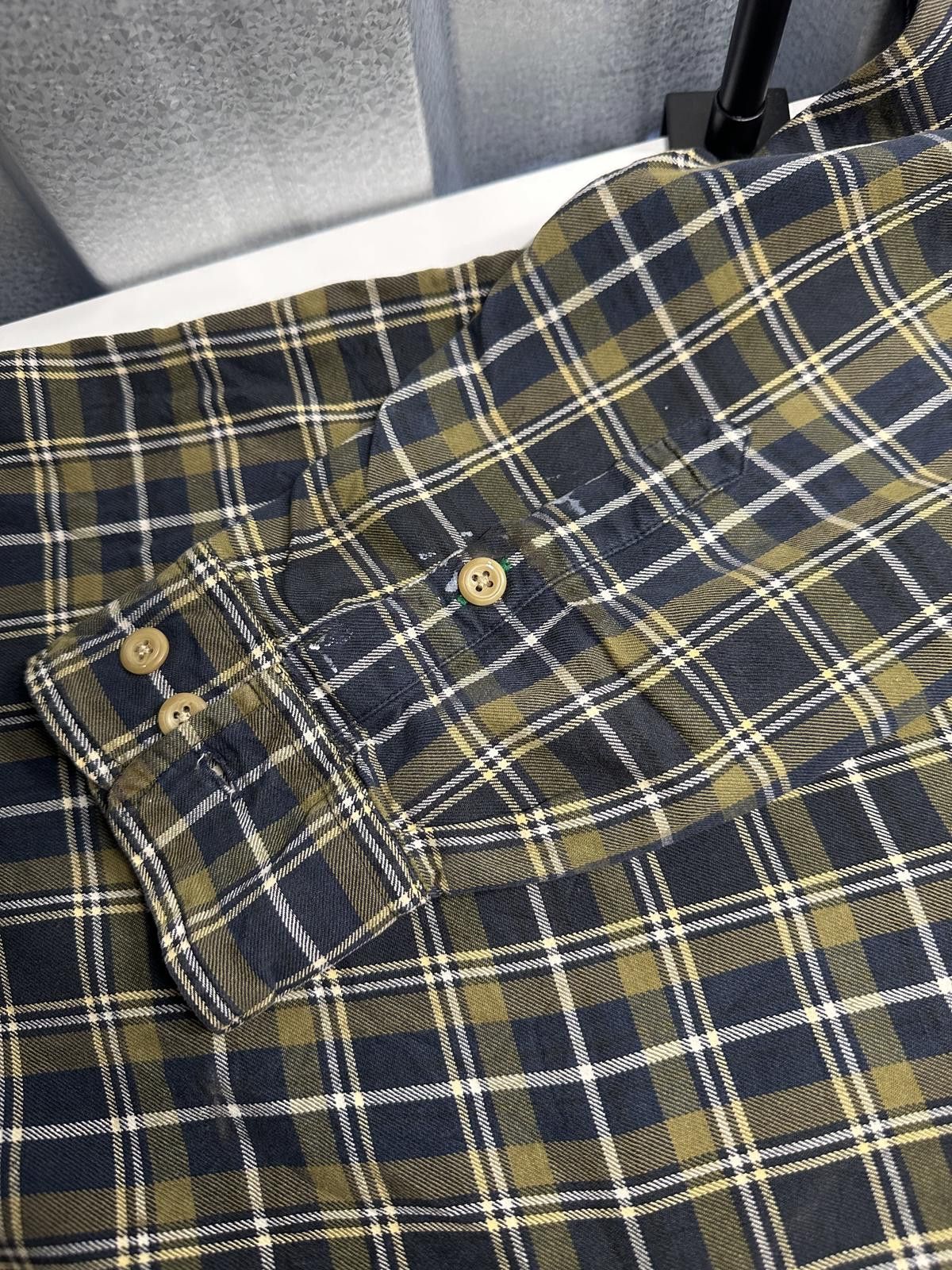 Tommy Hilfiger Stylish Mens Checked Shirt - Casual Wear Size US L / EU 52-54 / 3 - 6 Thumbnail