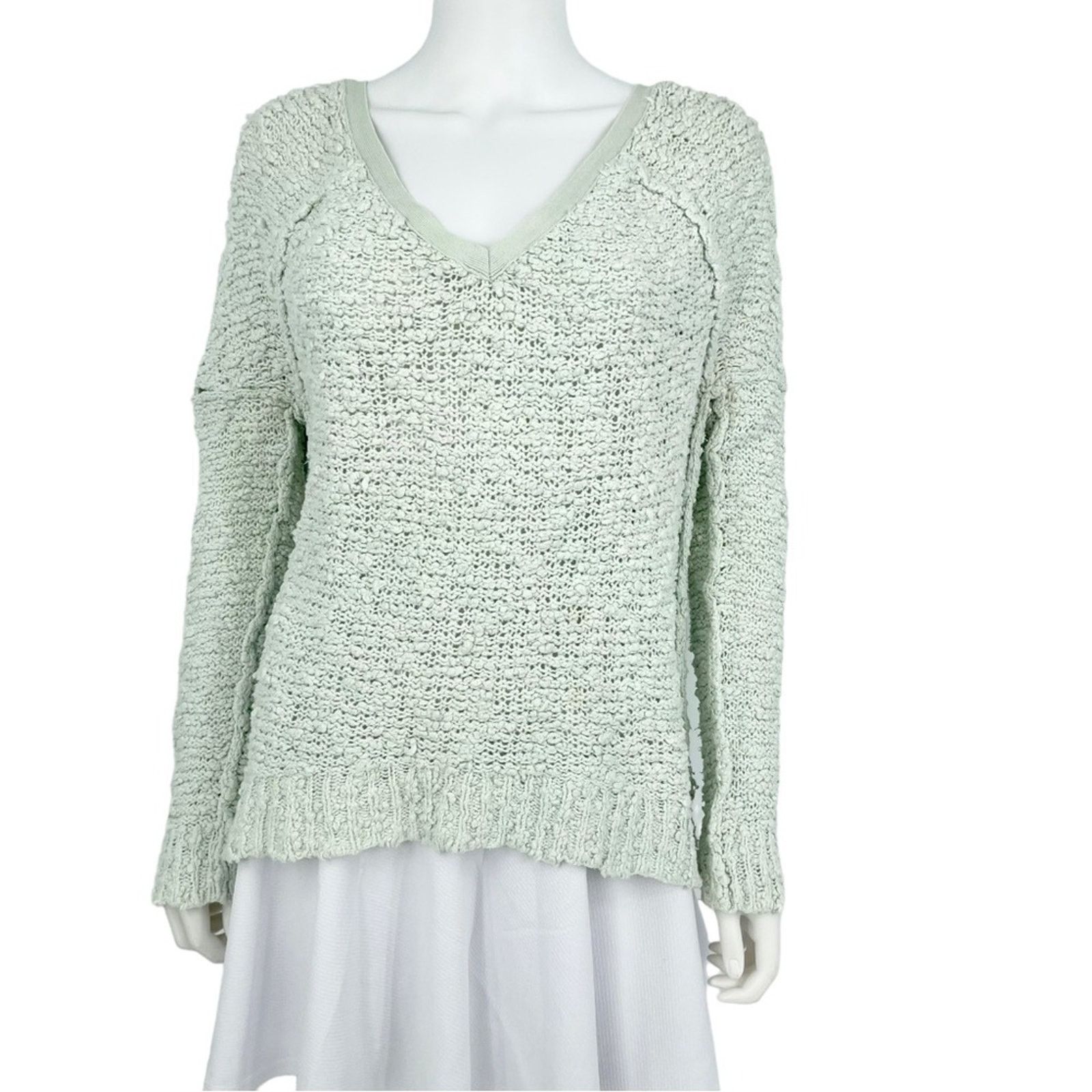 Free People Free People Songbird Boucle Knit V-Neck Sweater Mint Size XS Size XS / US 0-2 / IT 36-38 - 3 Thumbnail