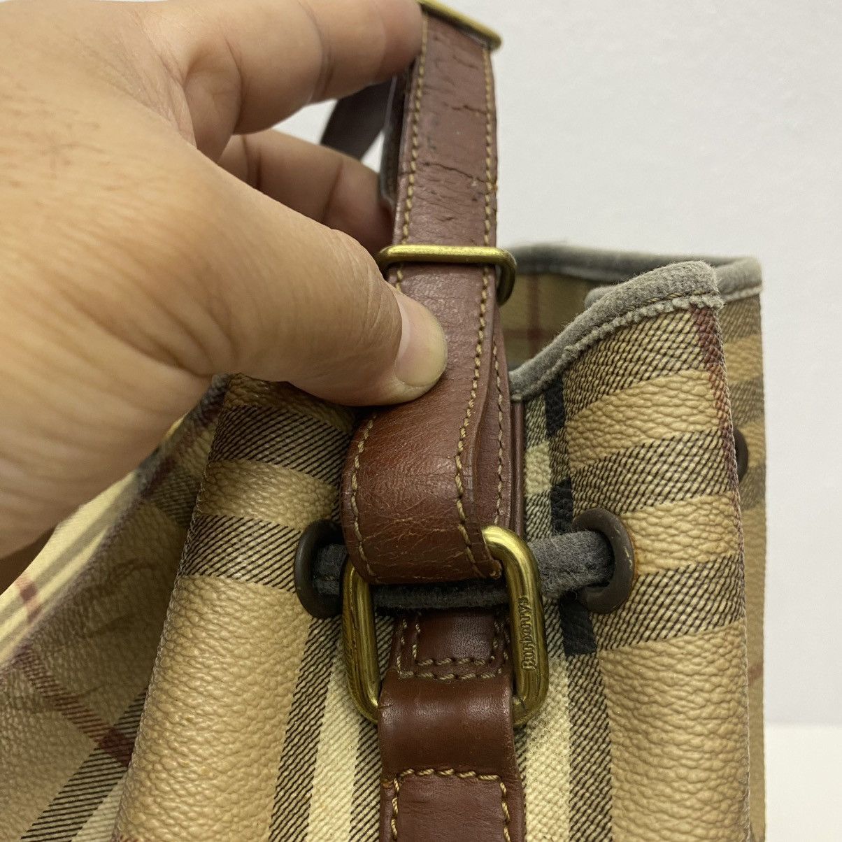 Burberry ‼️LASTDROP‼️BURBERRY NOVA CHECK BUCKET DRAWSTRING SHOULDER BAG Size ONE SIZE - 10 Thumbnail