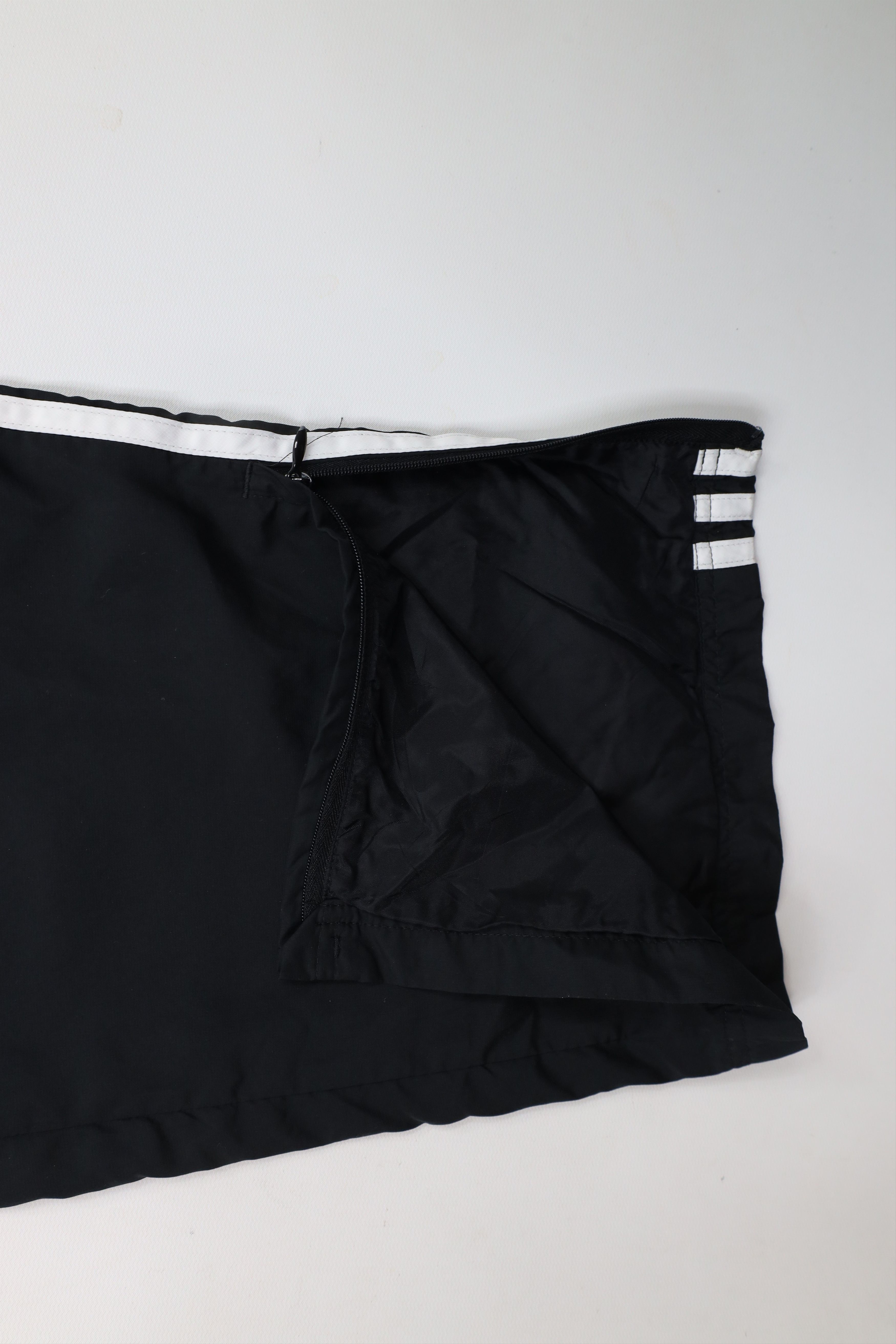 Adidas × Vintage Vintage Adidas Striped Wide Leg Windbreaker Pants Black Size 30" / US 8 / IT 44 - 6 Thumbnail