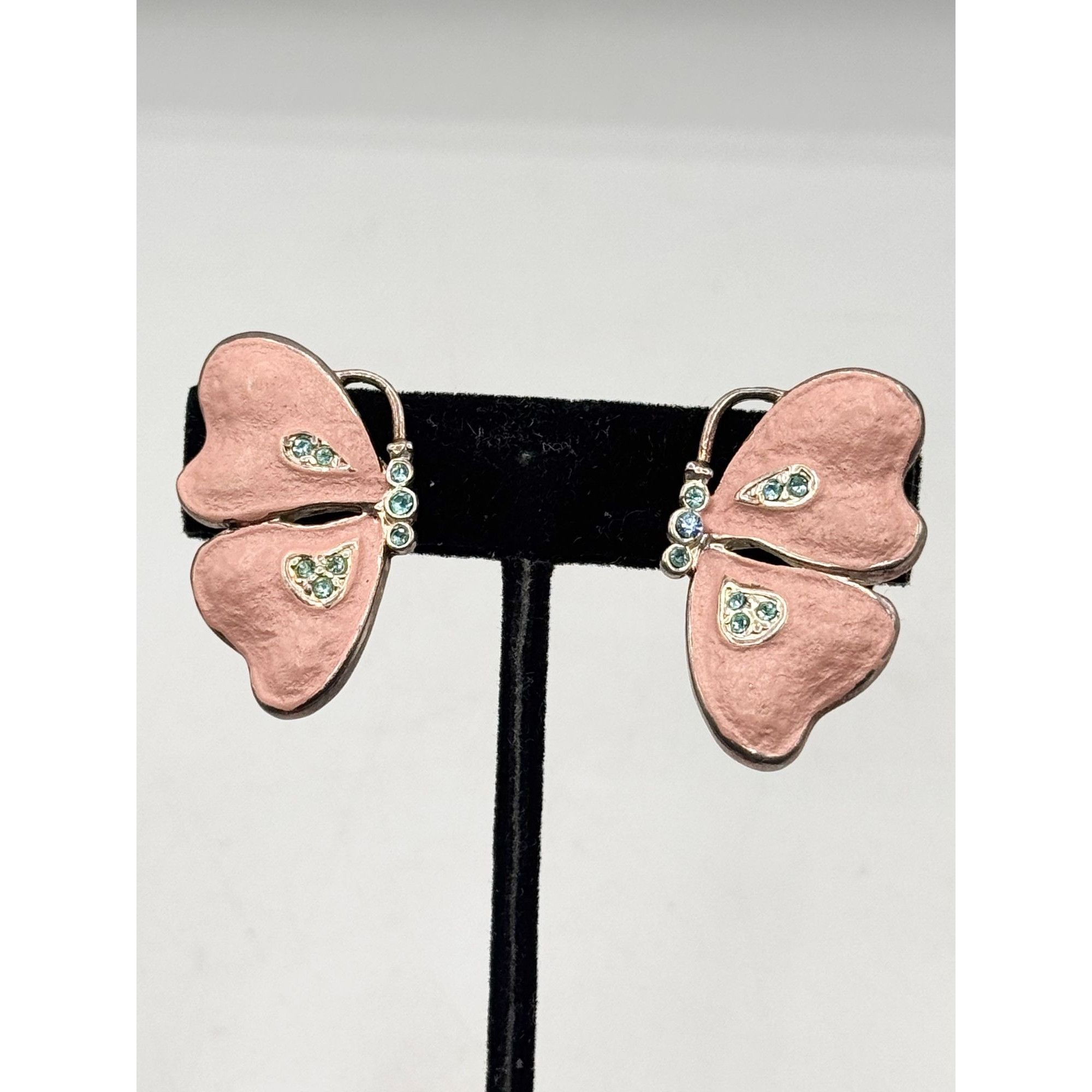 Vintage Pink enamel blue rhinestone butterfly clip on earrings Size ONE SIZE - 1 Thumbnail