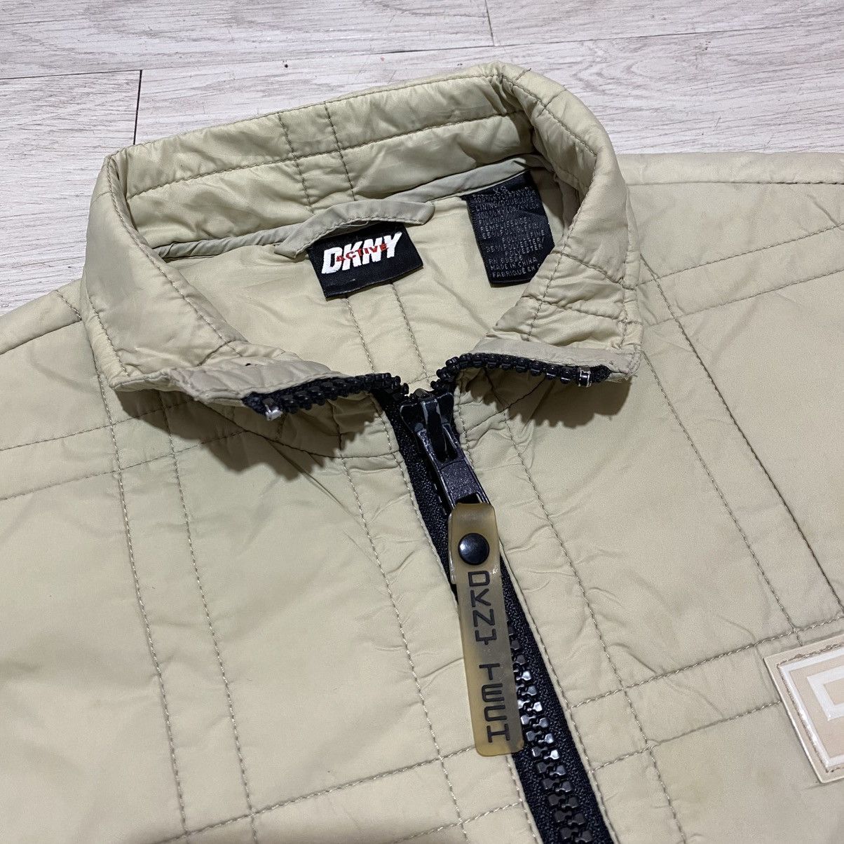 DKNY 2000s dkny tech puffer jacket Size US M / EU 48-50 / 2 - 5 Thumbnail