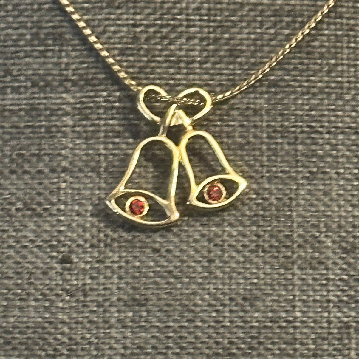 Vintage Vintage Avon jingle bells pendant necklace Size ONE SIZE - 6 Thumbnail