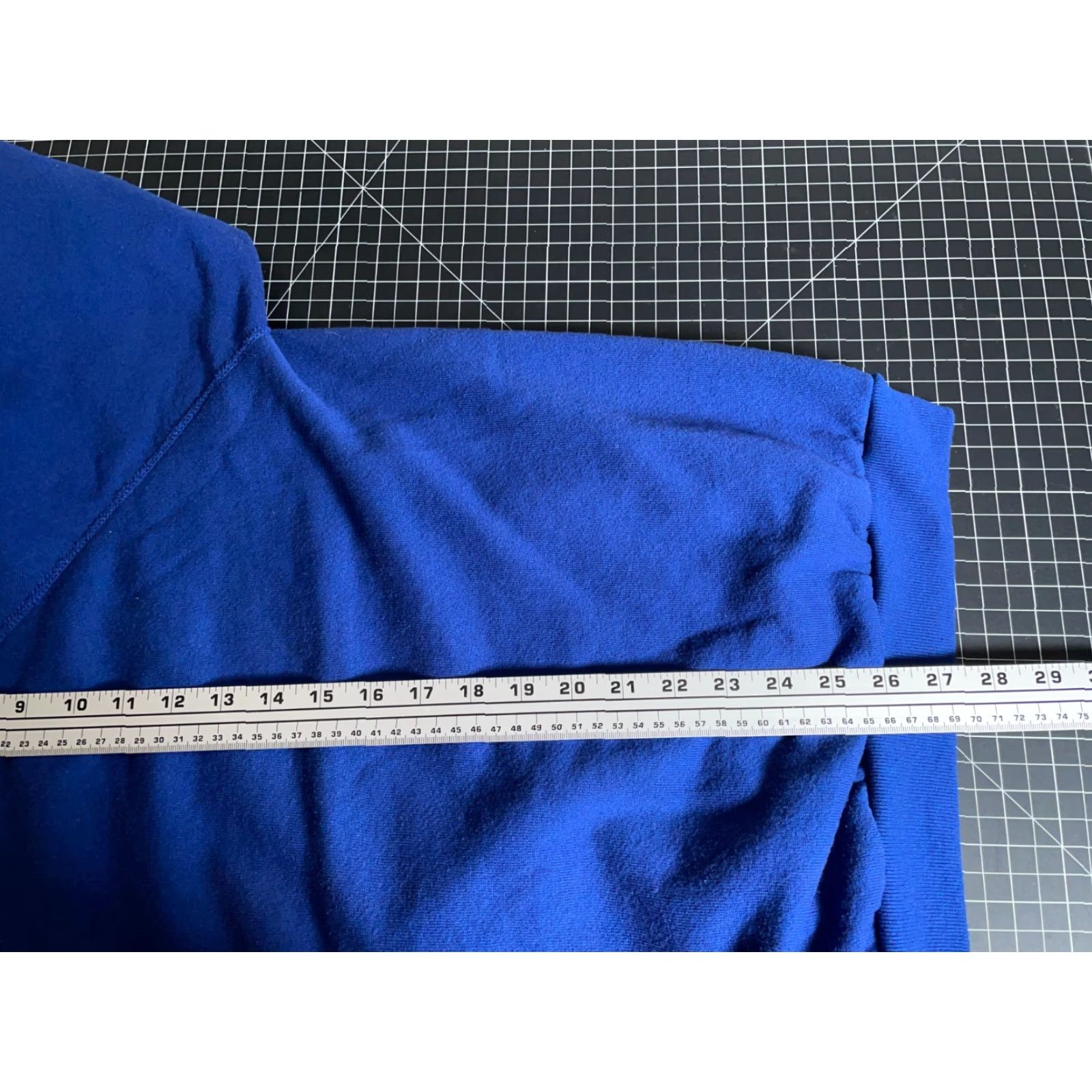 Tultex VINTAGE Tultex Sweatshirt Crewneck Raglan Sleeves Blue 3XL Men’s 90s Retro Solid Heavyweight Cotton Poly Fleece Pullover Size US XXL / EU 58 / 5 - 6 Thumbnail