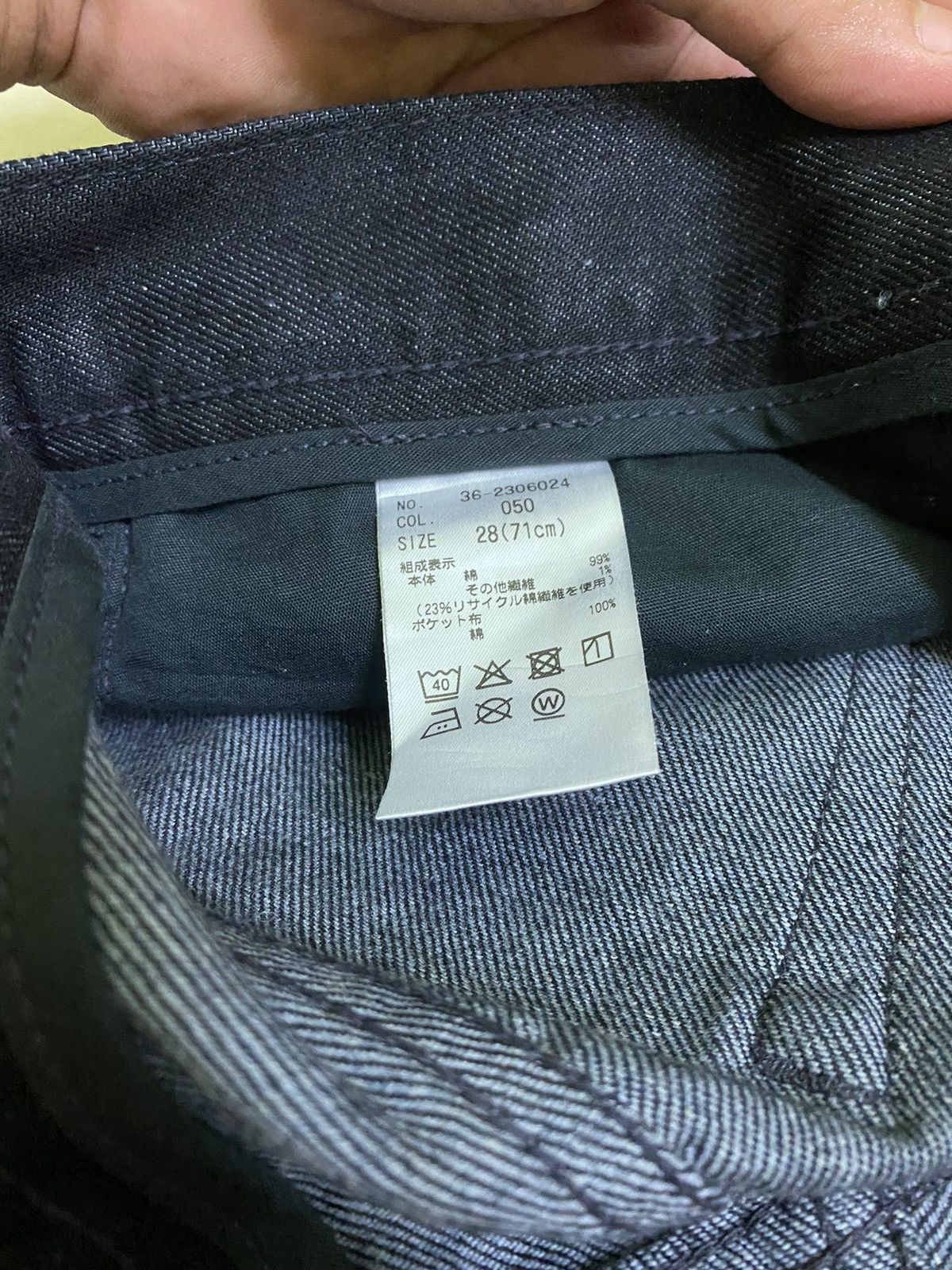 Helmut Lang HELMUT LANG DARK BLUE DENIM JEANS Size US 28 / EU 44 - 16 Thumbnail