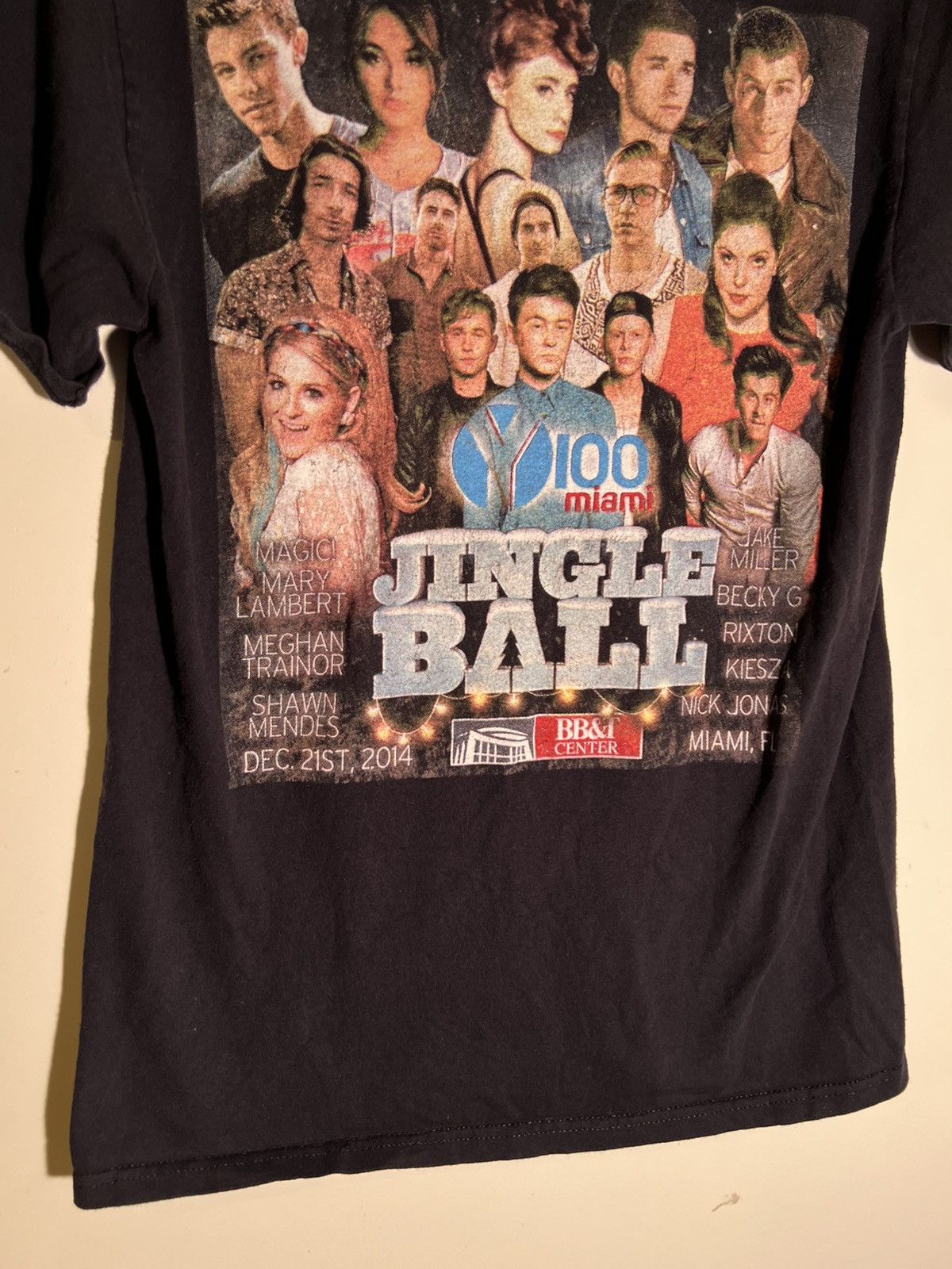 Vintage 2014 Jingle Ball 100 Miami Pop Music Rock Hip Hop Tour Shirt Size US S / EU 44-46 / 1 - 8 Thumbnail