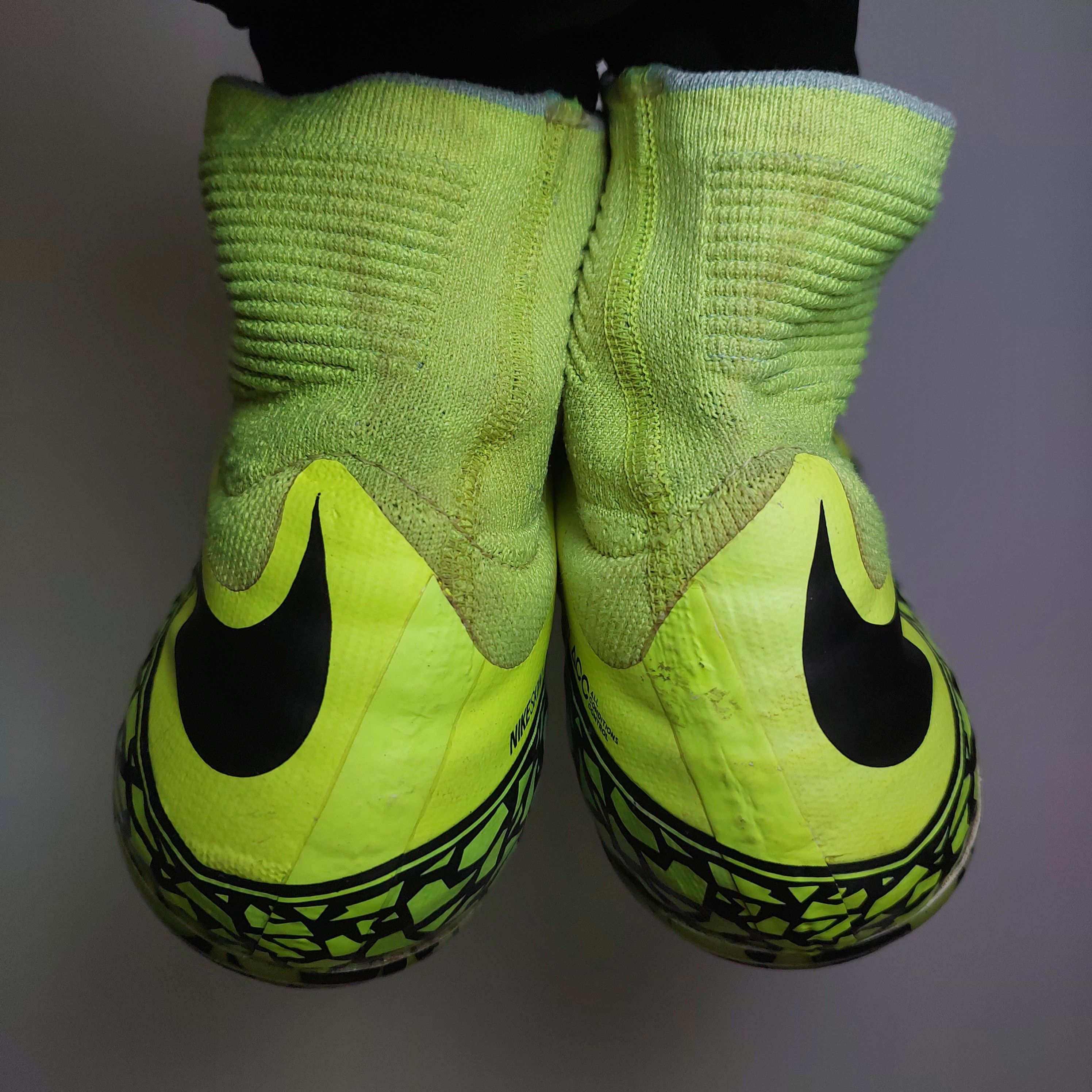 Nike Hypervenom Phantom II Elite SG-PRO 747489-703 US8.5 UK7.5 Size US 8.5 / EU 41-42 - 4 Thumbnail