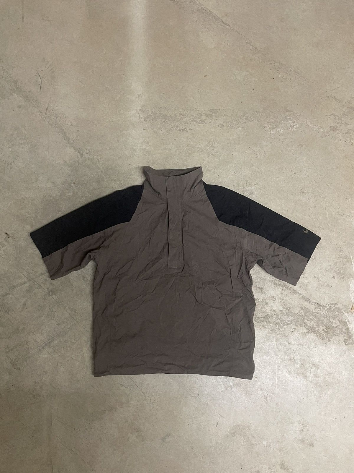 Nike Vintage NIKE Golf Quarter Zip Windbreaker Short Sleeve Size US S / EU 44-46 / 1 - 2 Thumbnail