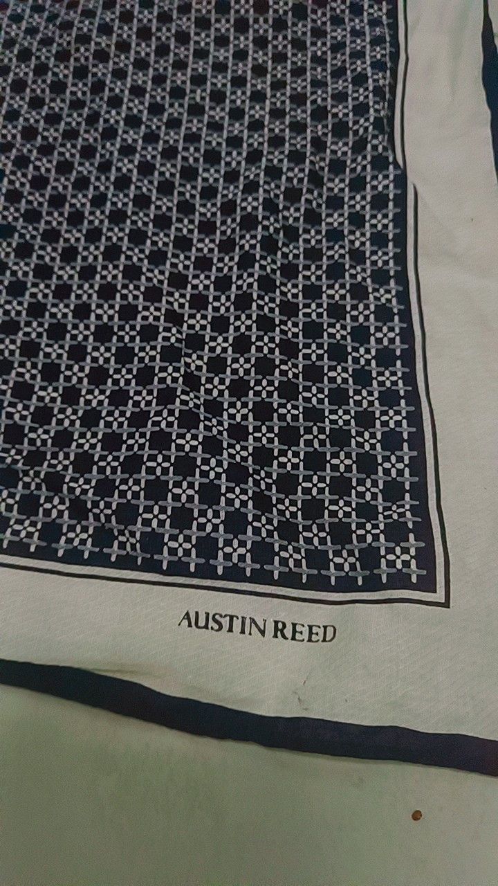 Austin Reed Bandana Austin Reed Size ONE SIZE - 1 Thumbnail